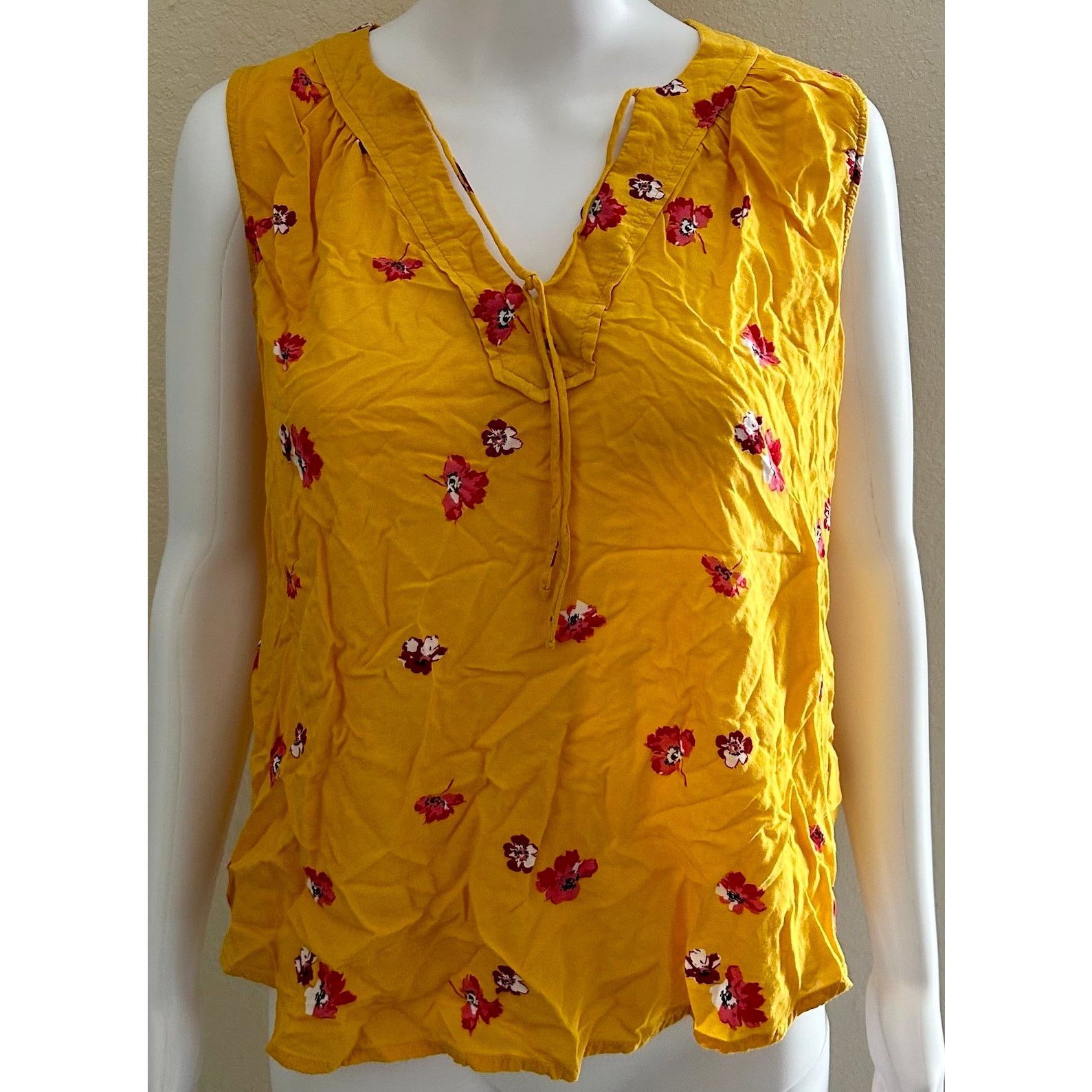 Old Navy Old Navy | Women's Floral Tie Front Sleeveless Top | Medium Size M / US 6-8 / IT 42-44 - 1 Thumbnail