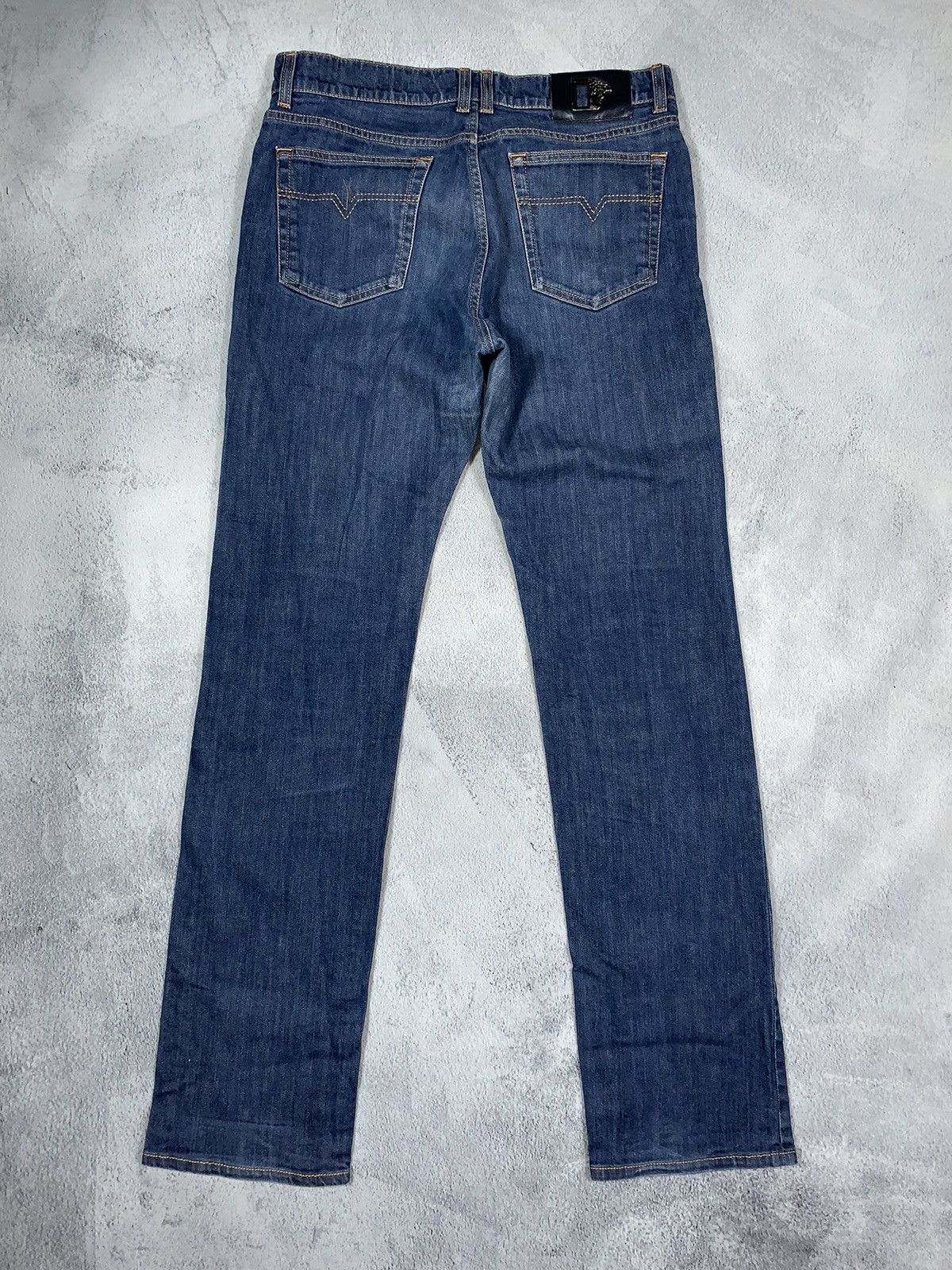 Versace Jeans Couture Vintage Y2K Versace faded straight denim jeans 32 Size US 32 / EU 48 - 2 Thumbnail