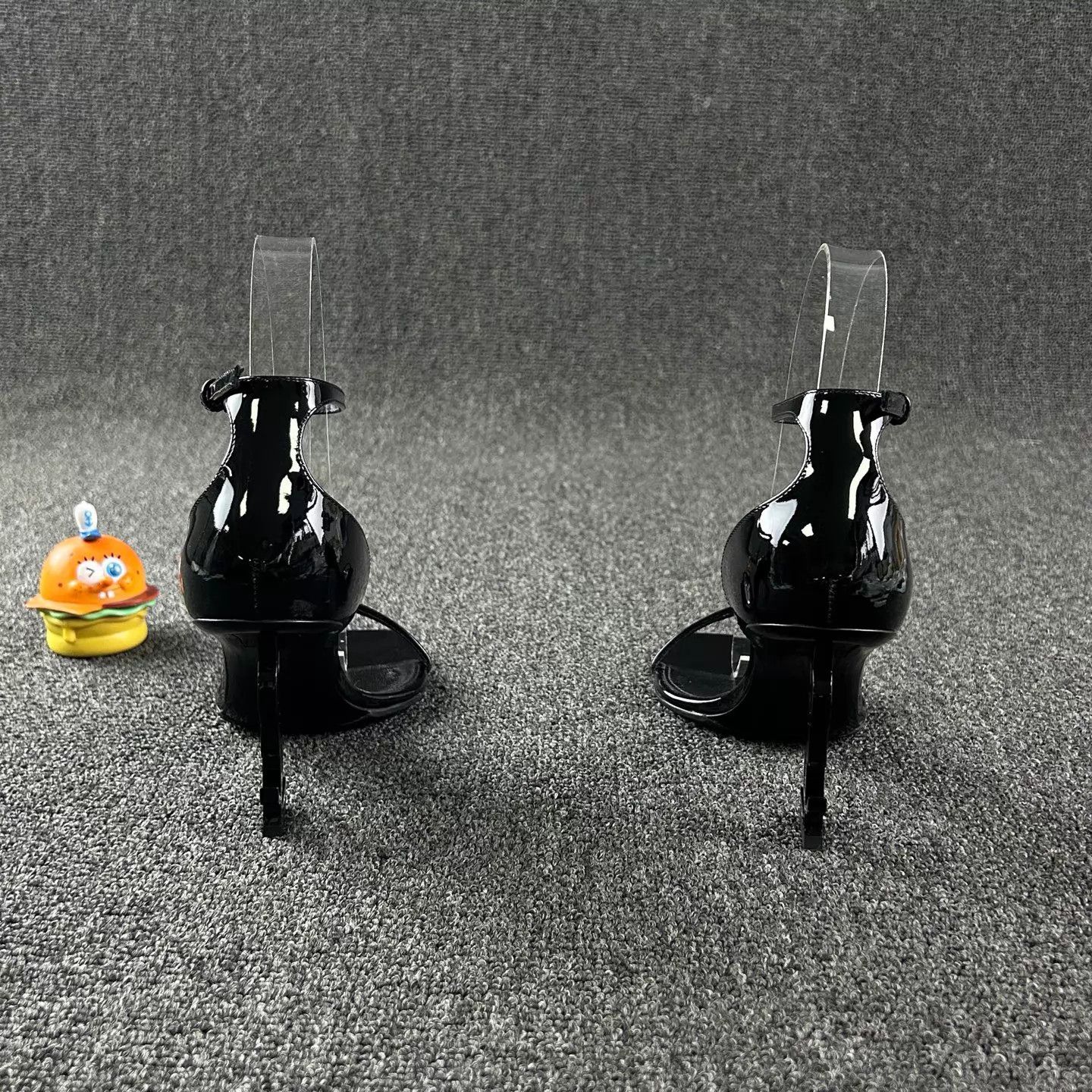 Yves Saint Laurent YSL black one-strap block heel sandals 35.5 Size US 5 / IT 35 - 5 Thumbnail