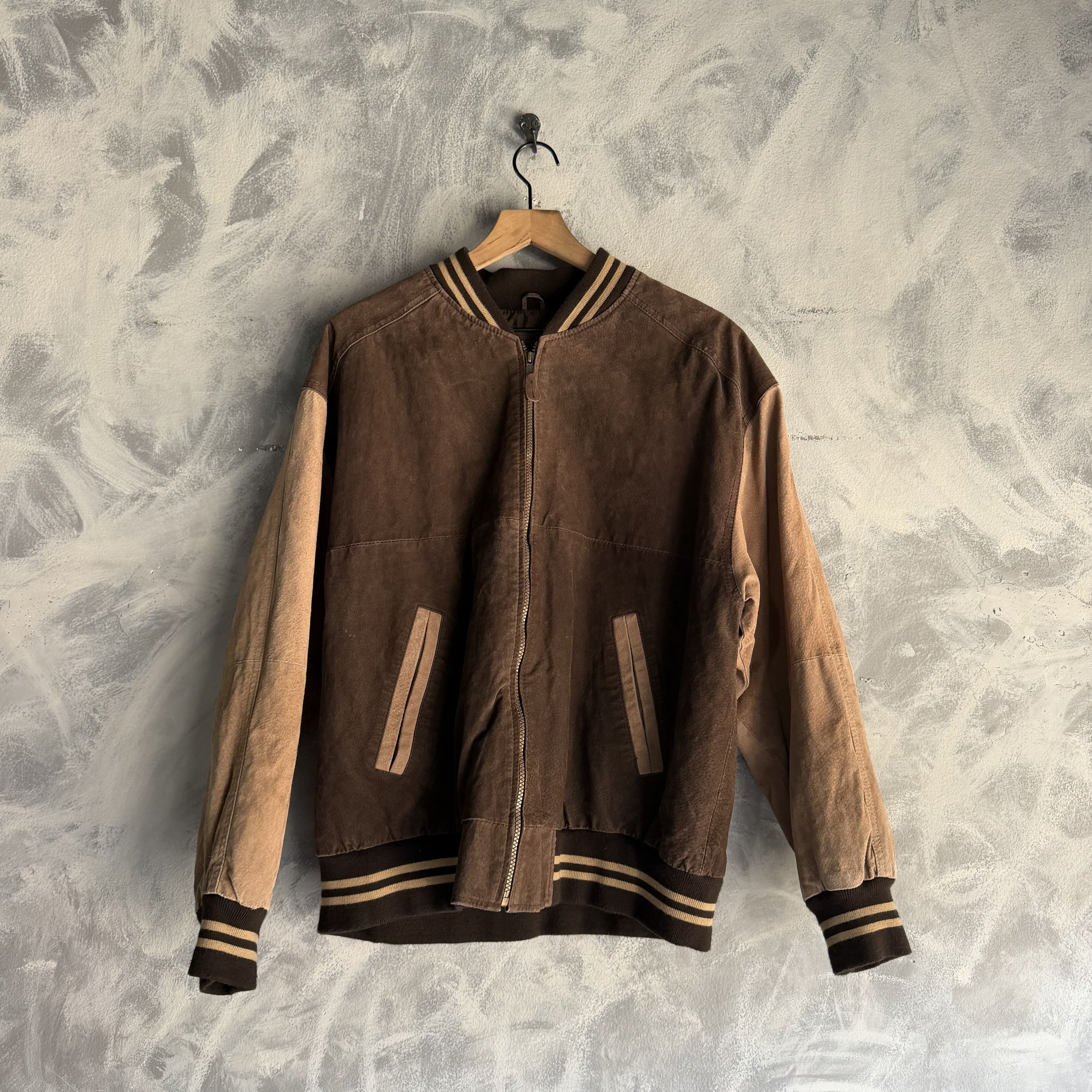 Northwest Territory Vtg NorthWest Territory Suede Leather Jacket Mens Varsity Size US M / EU 48-50 / 2 - 1 Thumbnail