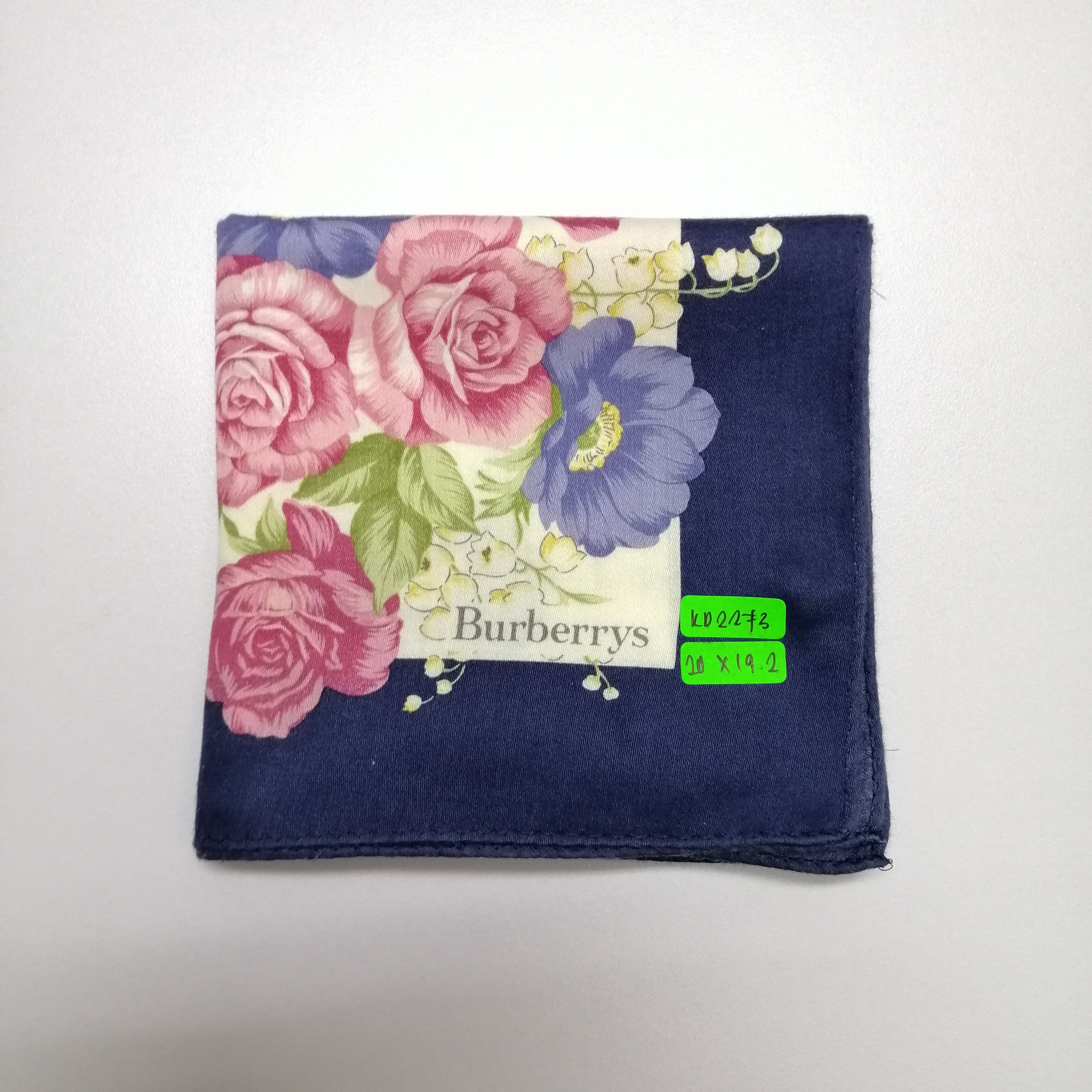 Burberry × Vintage Vintage Burberry Handkerchief/Neckerchief/Bandana-KD2273 Size ONE SIZE - 5 Thumbnail