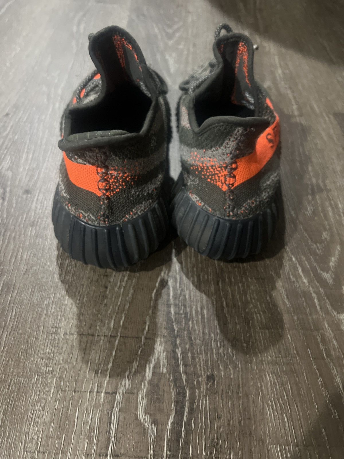 Yeezy Yeezy Boost 350 V2 'Carbon Beluga Size US 9 / EU 42 - 4 Thumbnail