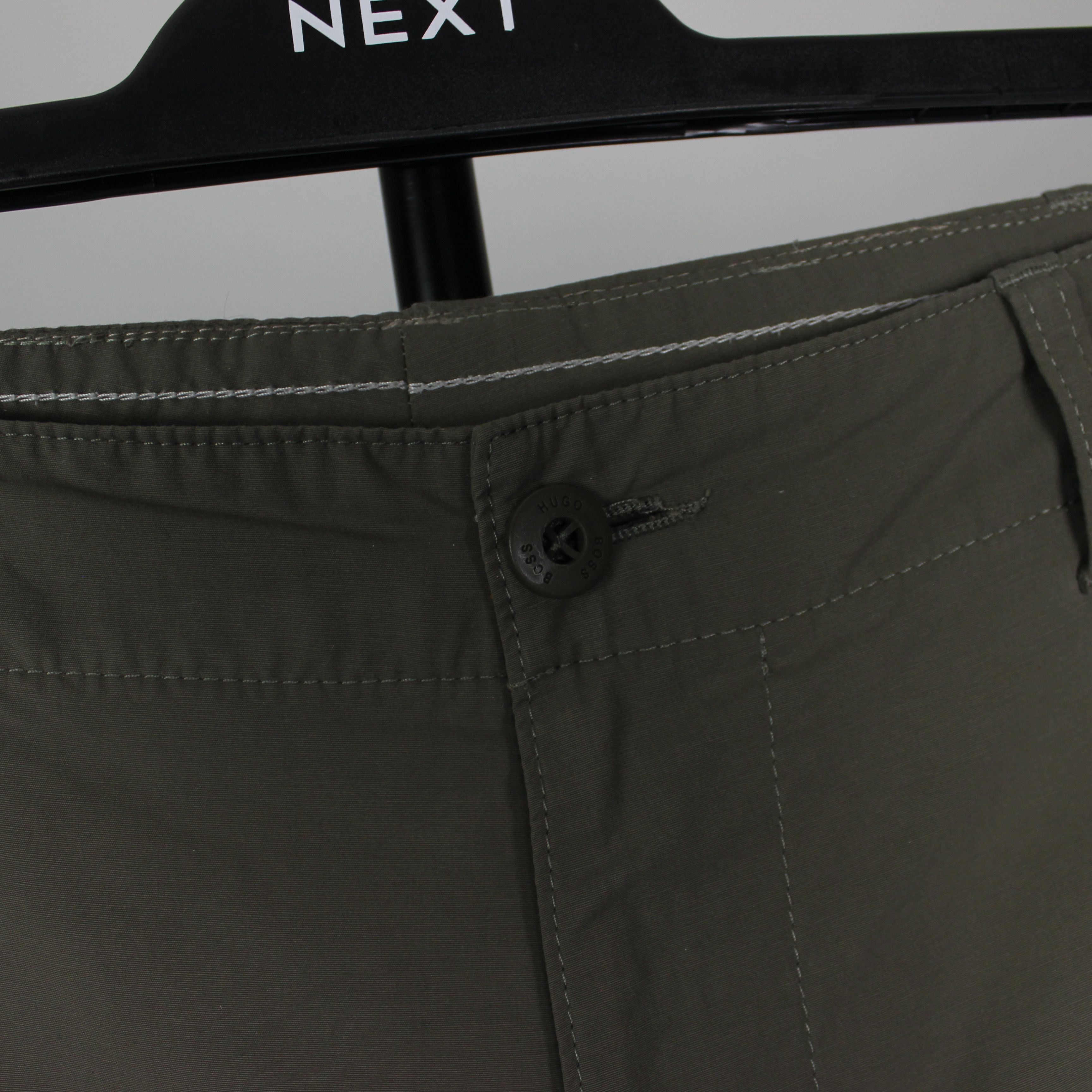 Hugo Boss Hugo Boss casual pants 54 cotton green olive Size US 36 / EU 52 - 4 Thumbnail
