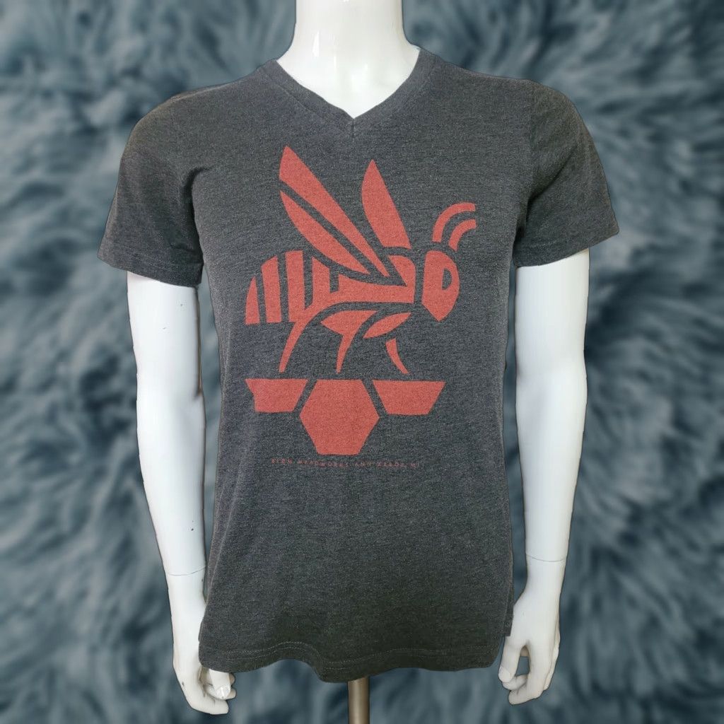 Vintage Blom Meadworks T Shirt V Neck Small Ann Arbor MI Size US S / EU 44-46 / 1 - 1 Thumbnail