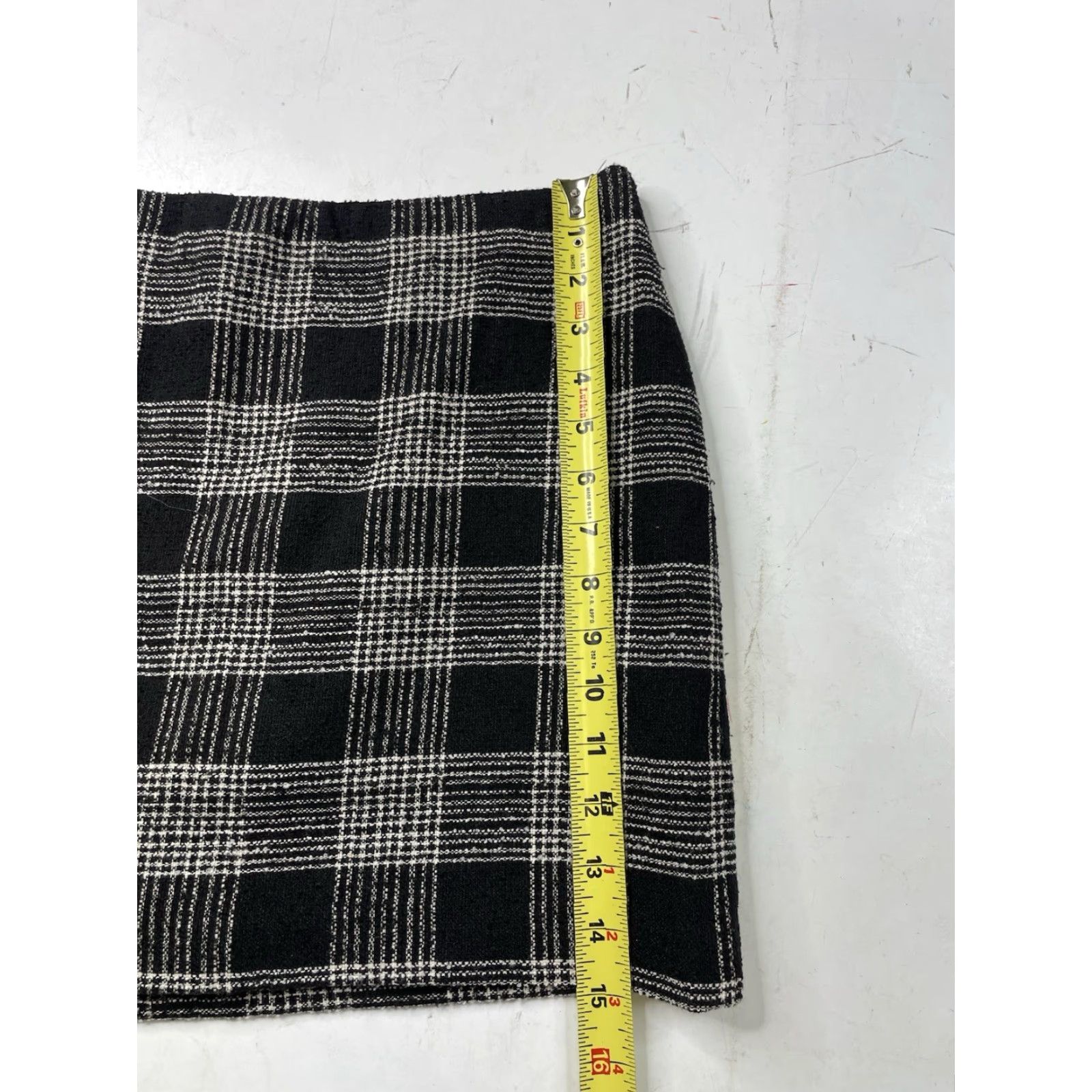 Alice + Olivia Alice Olivia Skirt Wool Mini Black Check 4 Women Short Lined Zip Employed Collection Vintage? Size 27" / US 4 / IT 40 - 2 Thumbnail
