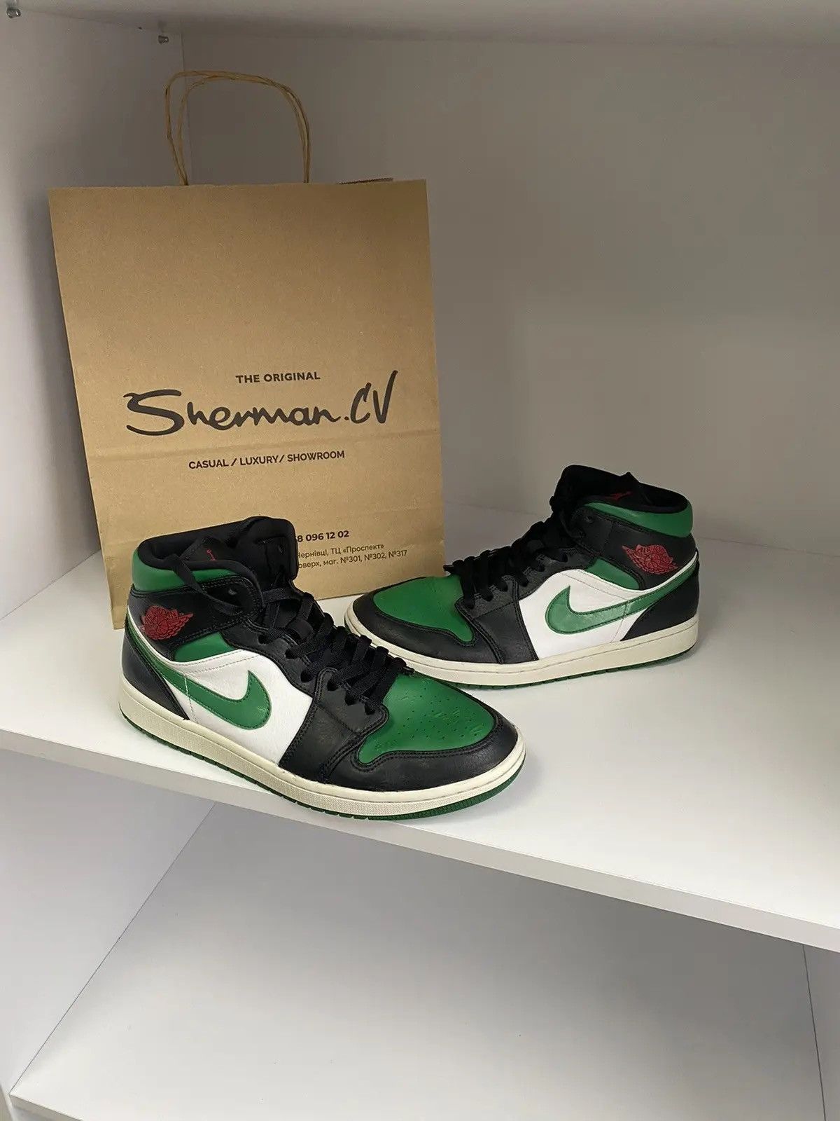 Nike × Vintage Vintage Nike Air Jordan 1 Mid Pine Green Black Size US 10 / EU 43 - 2 Thumbnail
