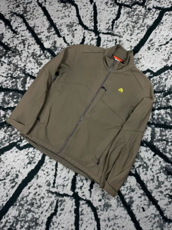 Nike Nike ACG Softshell Jacket Green Khaki M Size US M / EU 48-50 / 2 - 2 Thumbnail
