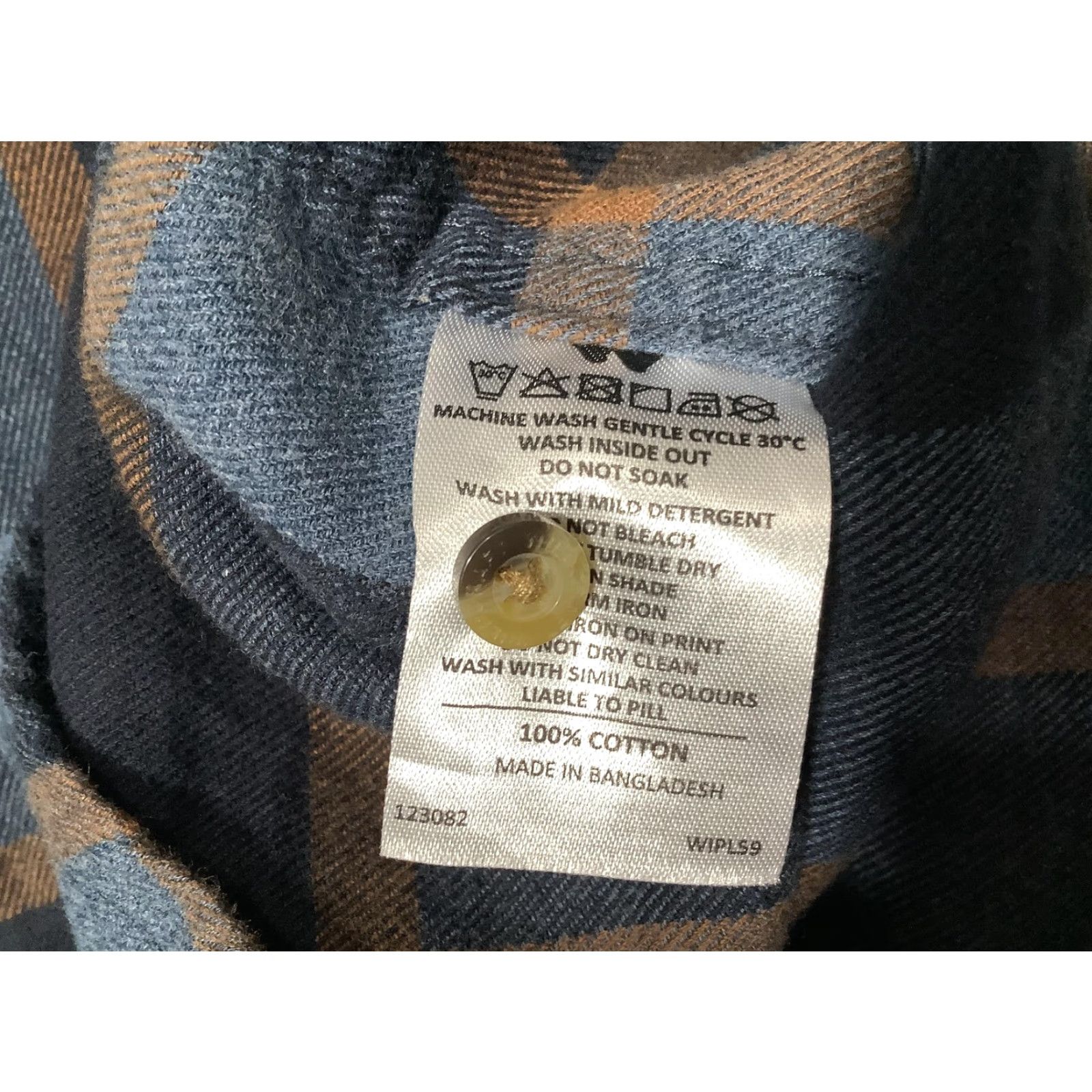 Vintage Wildcraft Shirt Mens 2XL Blue Brown Plaid Button Front Long Sleeve Cotton Size US XXL / EU 58 / 5 - 7 Thumbnail