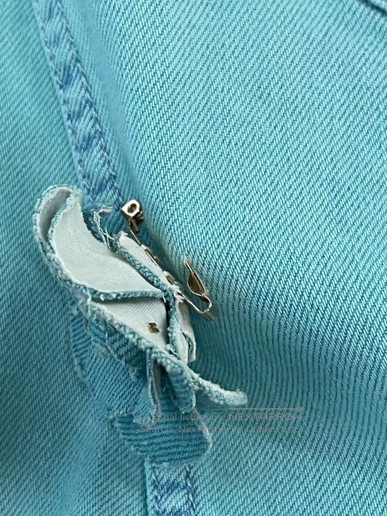 Chanel Chanel 21 Spring and Summer Blue Camelia brooch Denim Jack Size XS / US 0-2 / IT 36-38 - 6 Thumbnail