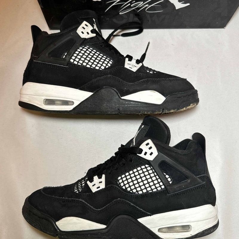 Jordan Brand × Nike Size 7 Nike Air Jordan 4 Retro GS White Thunder Men's Shoes Size US 7 / EU 40 - 2 Thumbnail