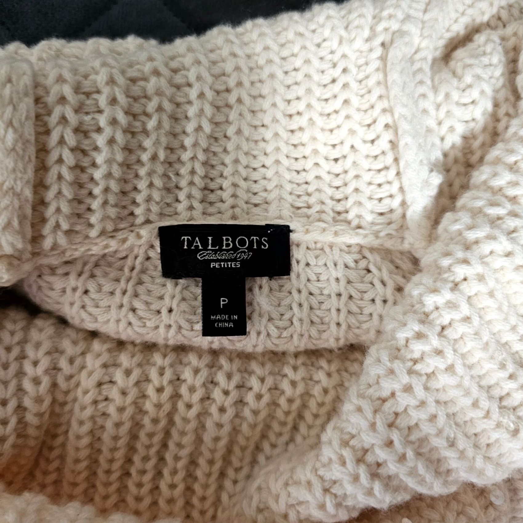 Talbots VINTAGE? No, Talbots Women's Sweater P Petite Beige Turtleneck Cable Knit Sequin Warm Casual Size XXS / US 00 / IT 34 - 2 Thumbnail