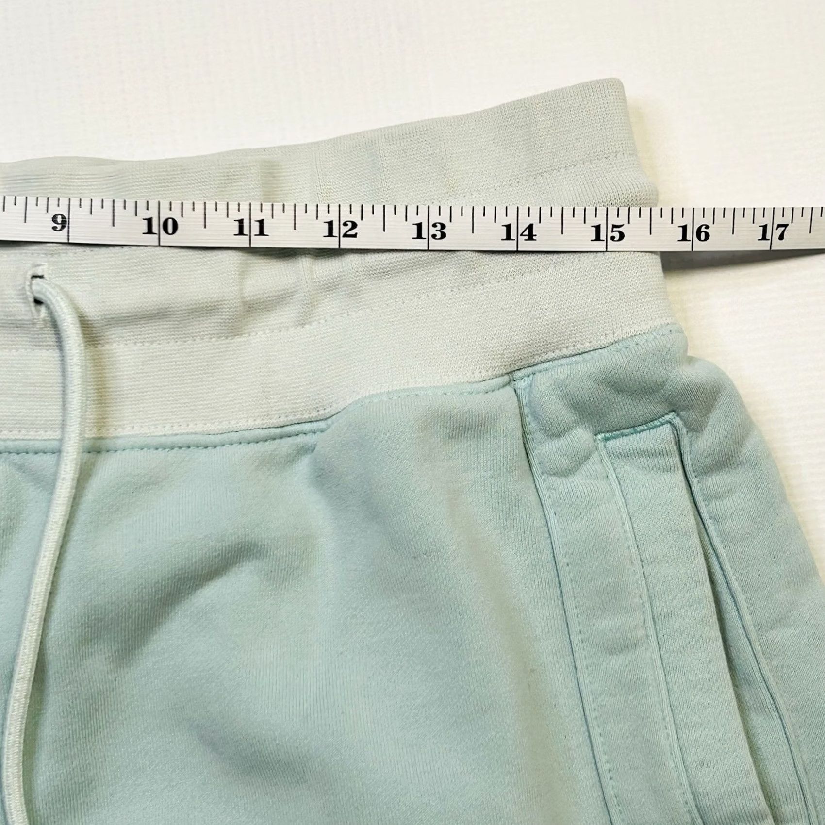 Nike Nike Women's Air Jordan Flight Fleece Shorts L Blue Size 36" / US 14 / IT 50 - 7 Thumbnail