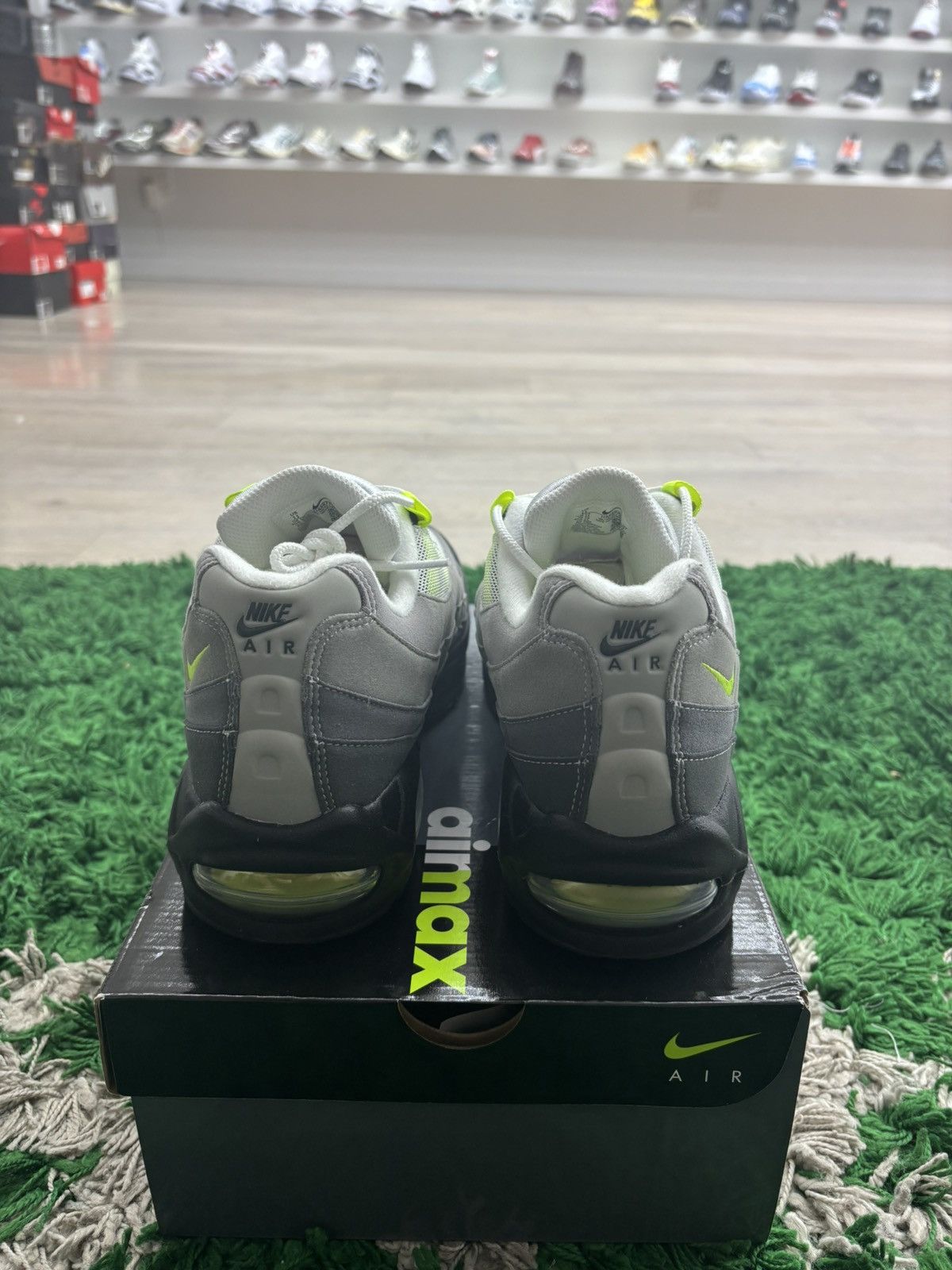 Nike ✅Nike Air Max 95 OG Neon Size 11M Size US 11 / EU 44 - 5 Thumbnail