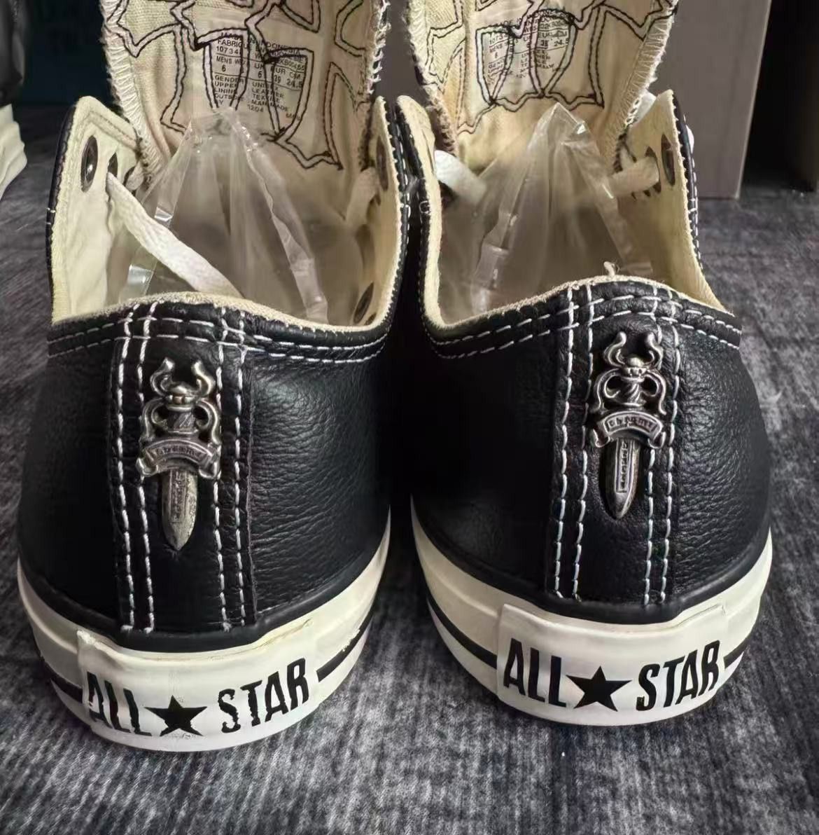 Chrome Hearts chrome hearts low-top canvas sneakers Size US 7.5 / EU 40-41 - 8 Thumbnail