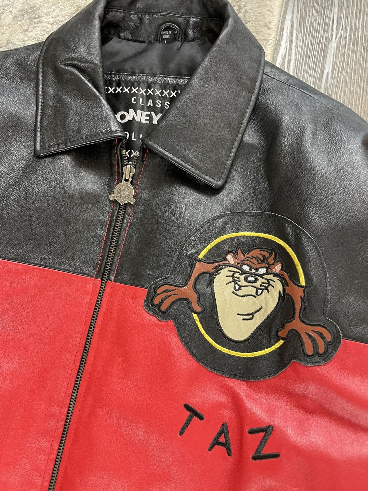 Vintage Vintage 1998 Tasmanian Devil Leather Jacket Size US L / EU 52-54 / 3 - 3 Thumbnail
