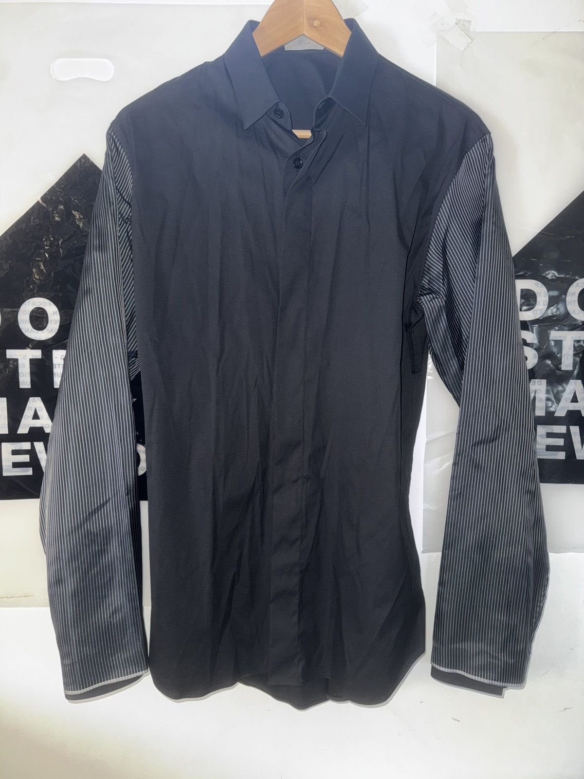 Dior Hedi Slimane era Dior slim fit dior button up shirt Size US M / EU 48-50 / 2 - 1 Thumbnail