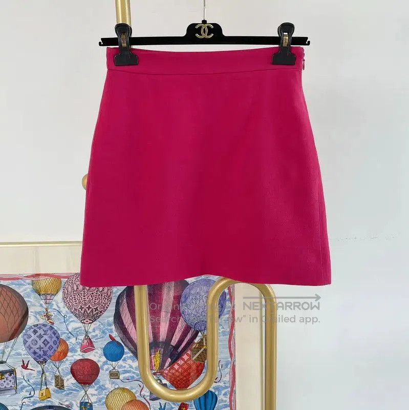 Valentino Valentino Summer Pink Wool Mini Skirt . Size 23" - 1 Thumbnail