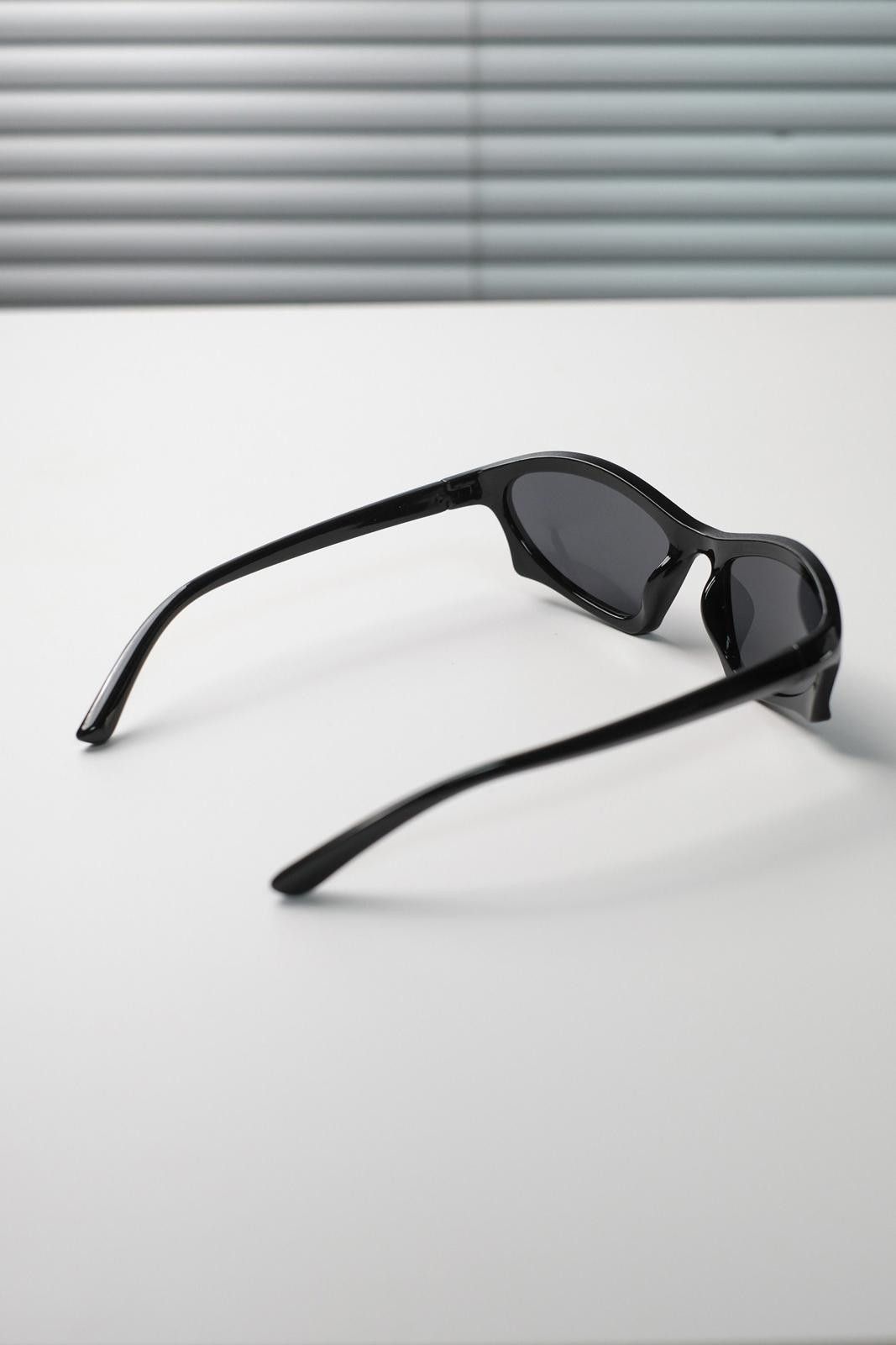 Other Rare Y2k Avant Garde Futuristic Black Sunglasses Unisex OS Size ONE SIZE - 3 Thumbnail
