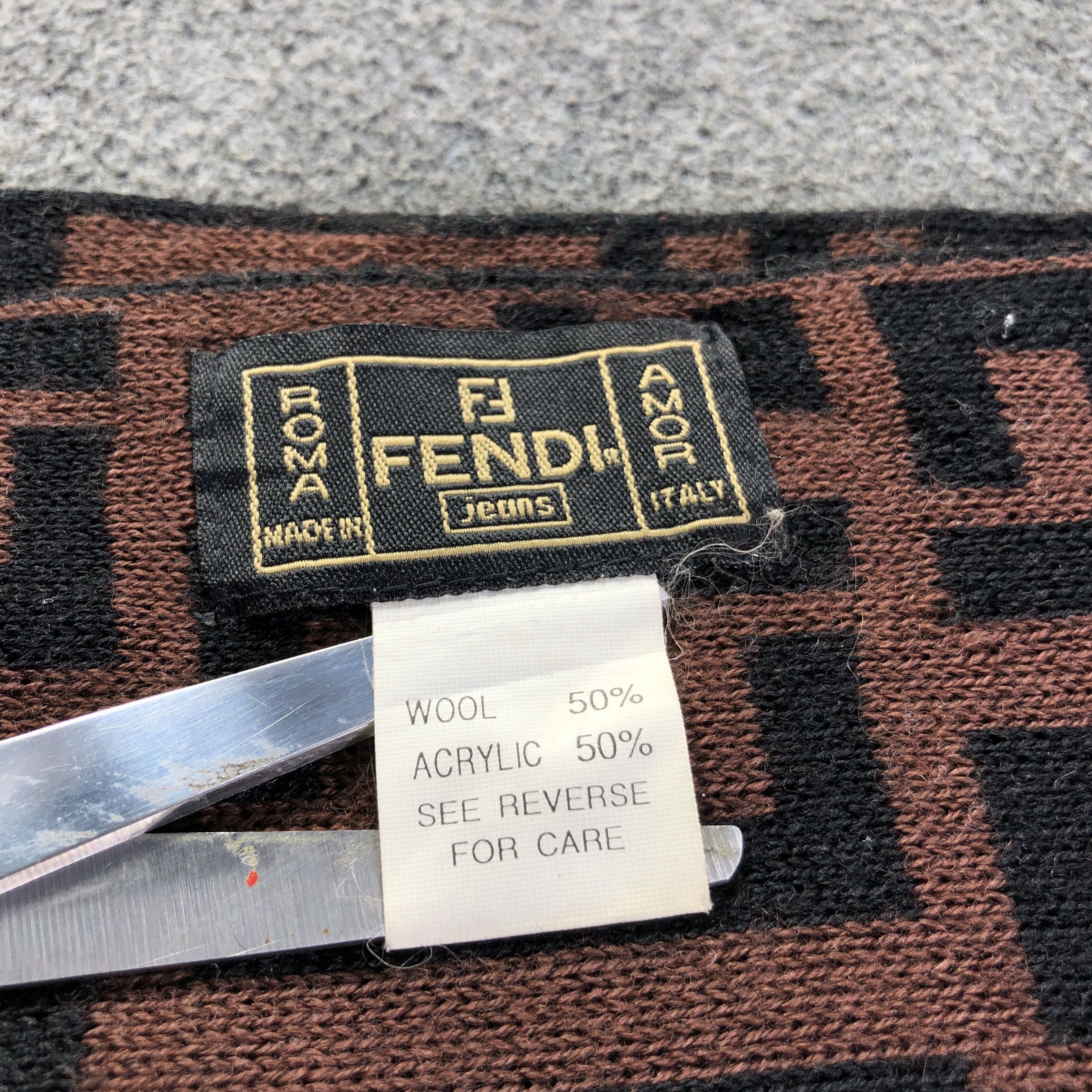 Fendi Fendi Monogram Wool Scarf Muffler Neckwear V2611 Size ONE SIZE - 5 Thumbnail