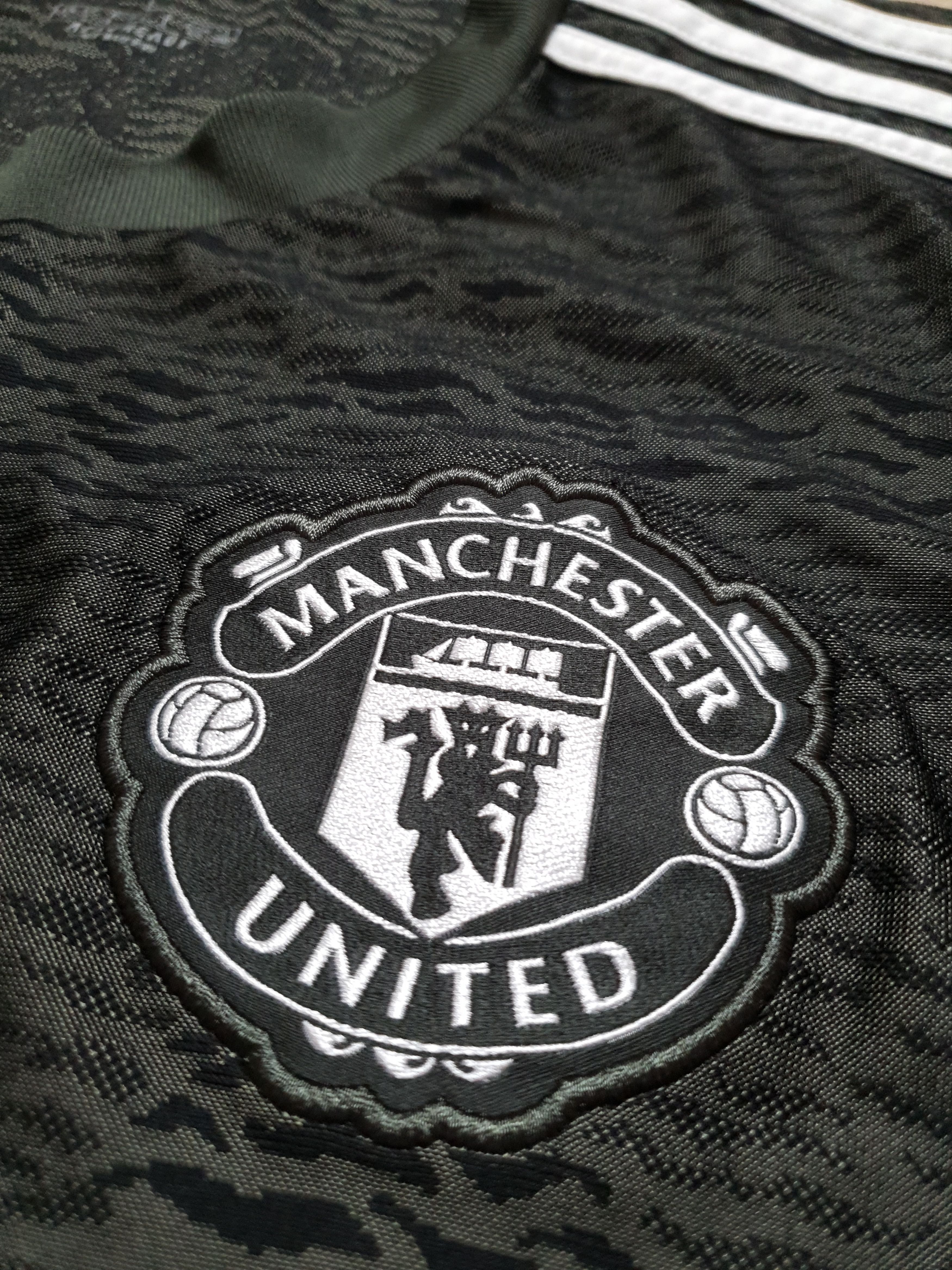 Adidas FC Manchester United size L Adidas football jersey 20/21 Size US L / EU 52-54 / 3 - 4 Thumbnail