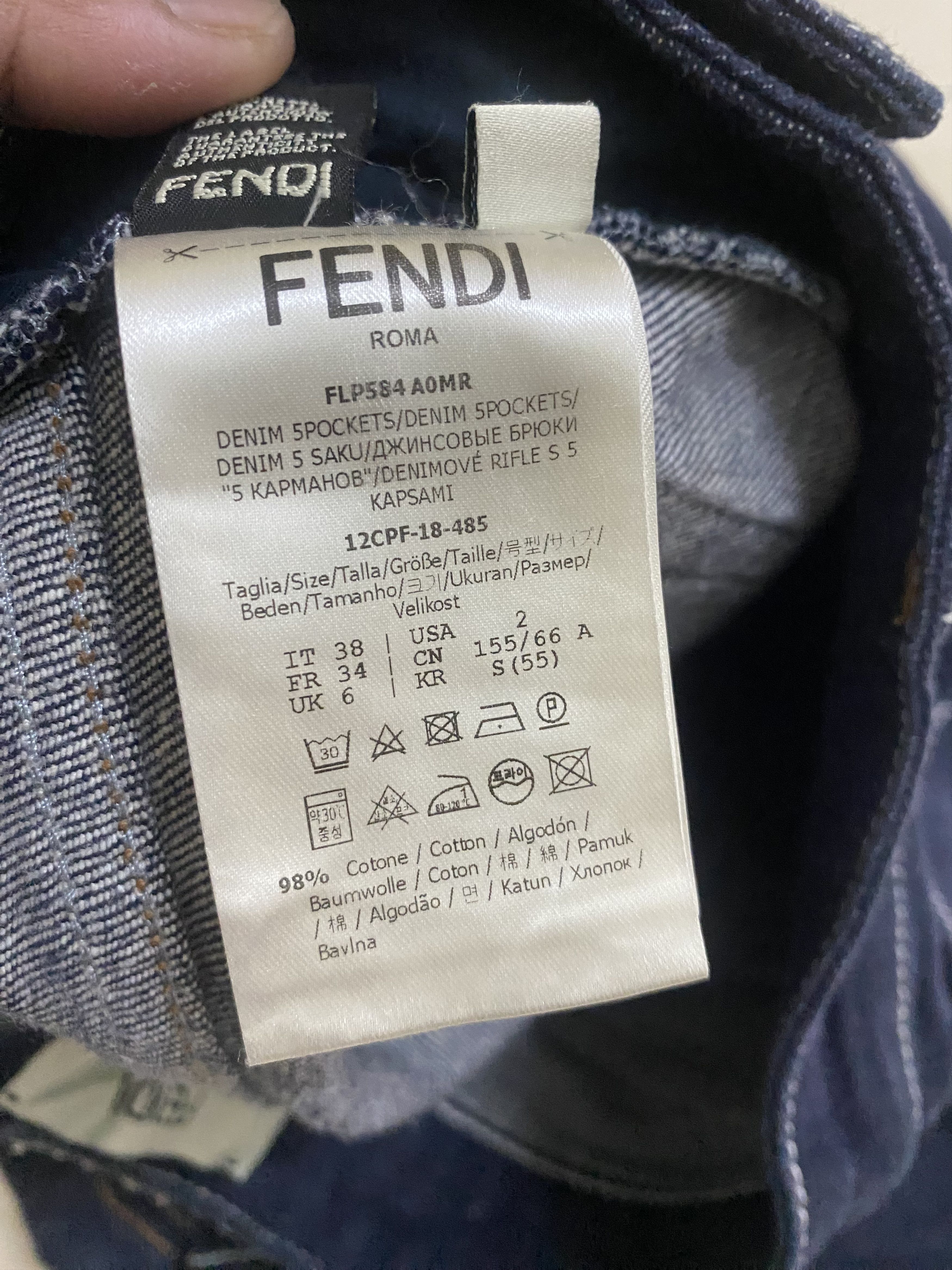 Fendi Baggy Fendi Wide Leg Jeans Size 26" / US 2 / IT 38 - 7 Thumbnail