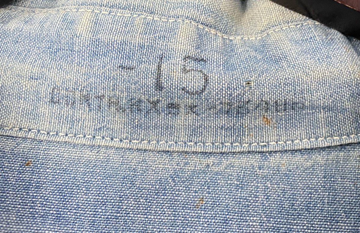 Vintage Vintage 1940's WW2 US Navy Chambray Button Up Work Shirt Size US L / EU 52-54 / 3 - 12 Thumbnail