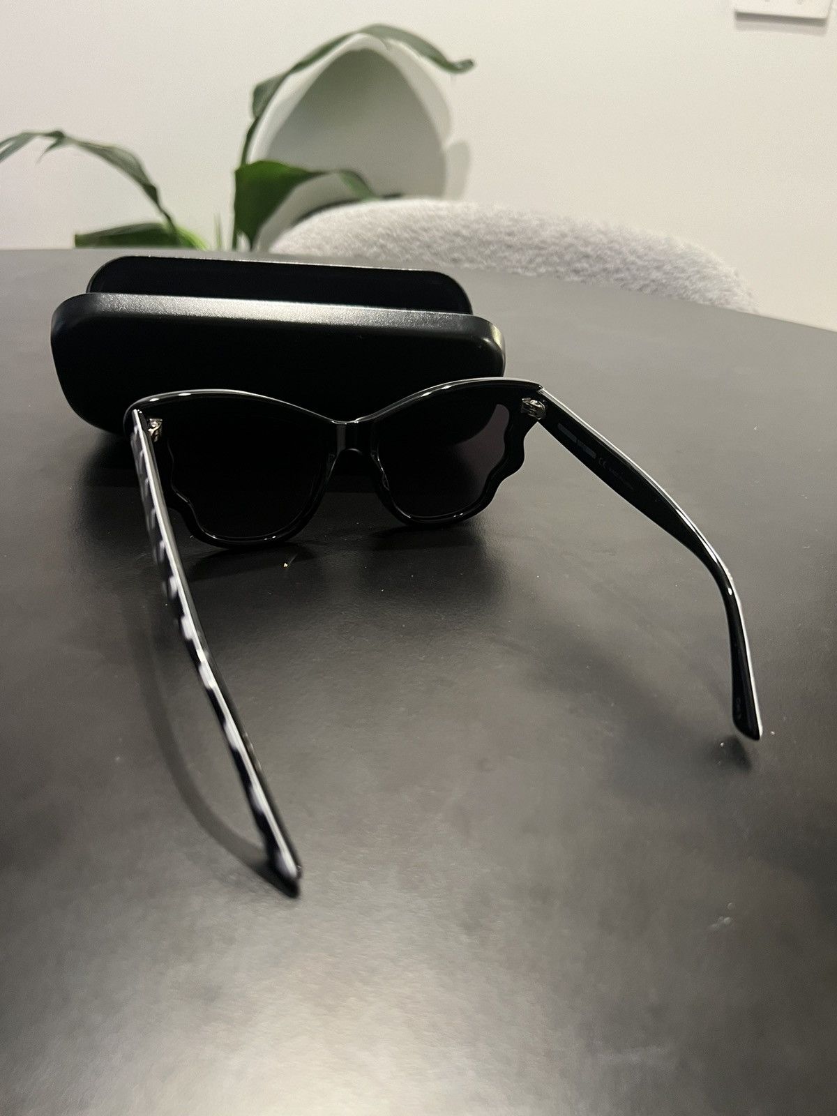 Alexander McQueen Alexander McQueen Sunglasses Size ONE SIZE - 4 Thumbnail