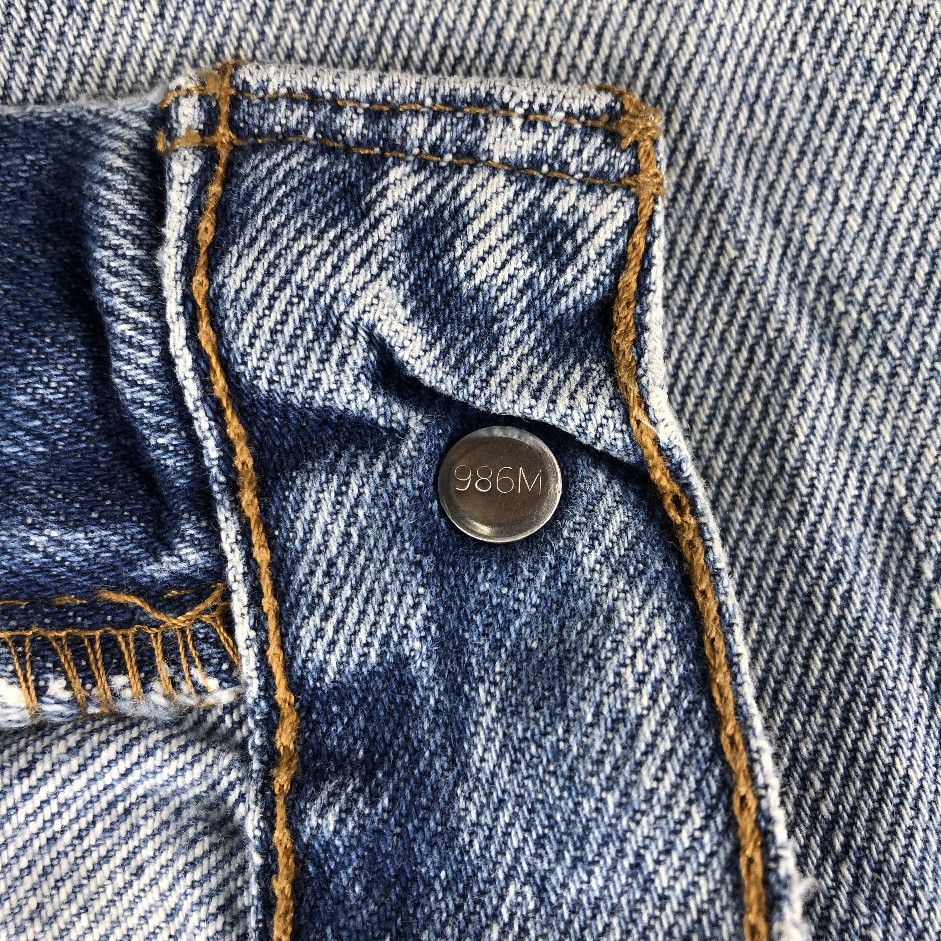 Levi's × Vintage Vintage Blue Wash Levis 550 Jeans-JM2943 Size US 39 - 14 Thumbnail