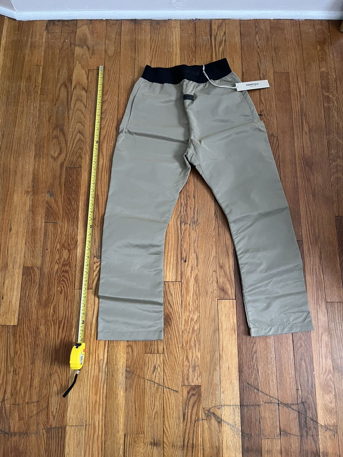 Essentials × Fear of God Essentials Chinos Size US 29 - 2 Thumbnail