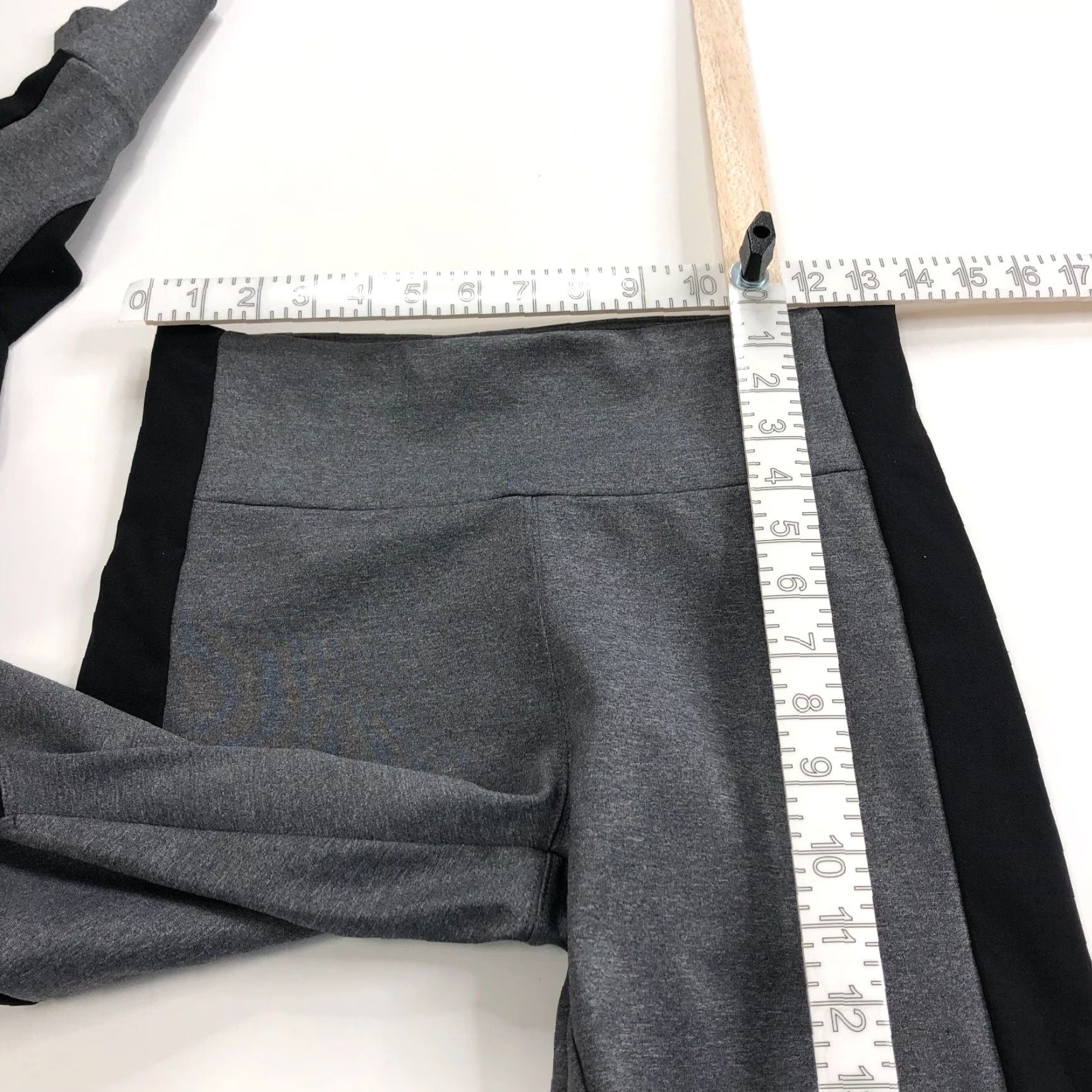 Athleta Athleta Essex Hybrid Tight ST TALL Gray MINT 353670 Sports Athleisure Pants 27W 31L Girls Womens Boys Mens Size 27" / US 4 / IT 40 - 6 Thumbnail