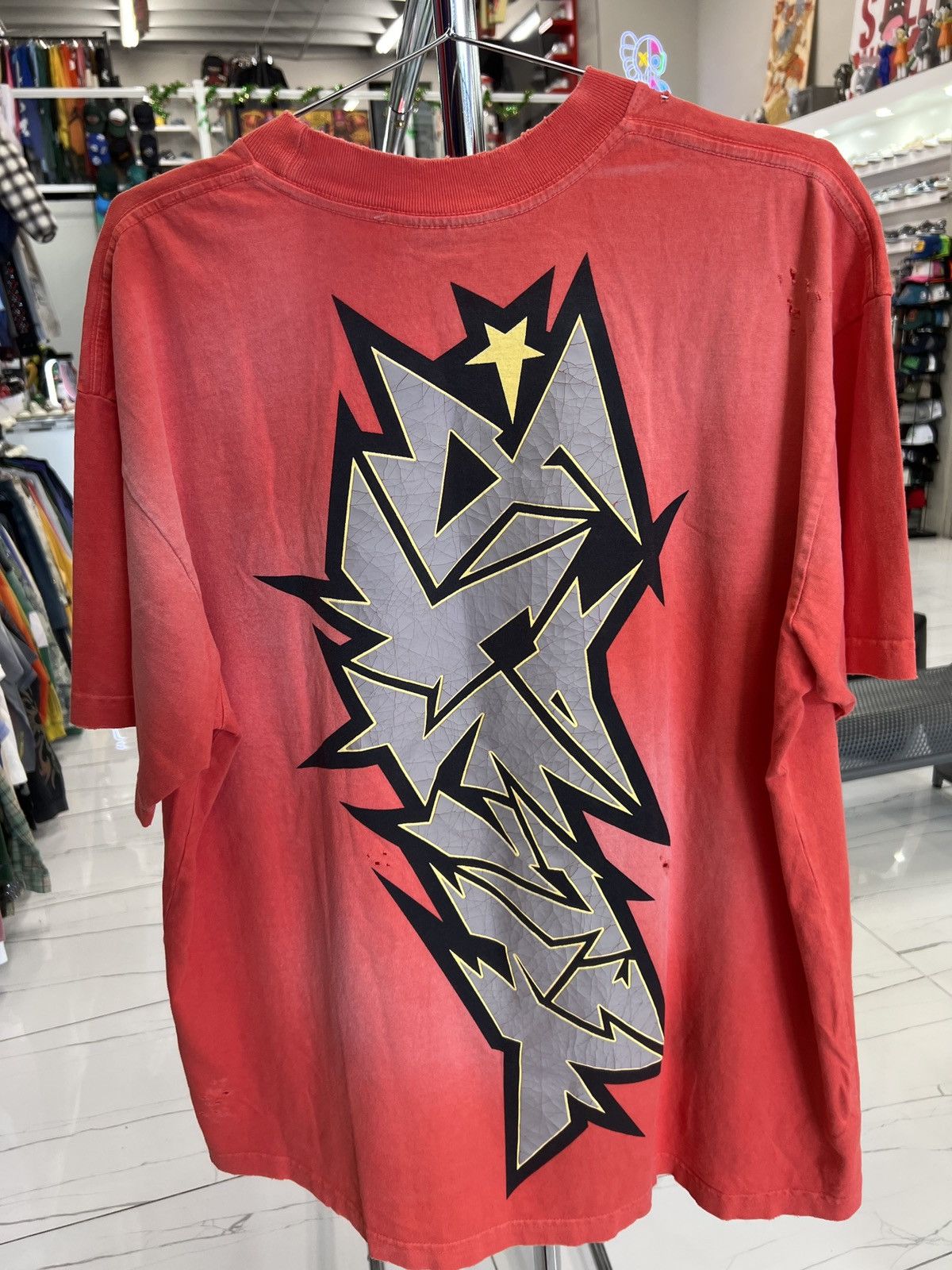 HELLSTAR Red Crack Print T Shirt Size US XL / EU 56 / 4 - 2 Thumbnail
