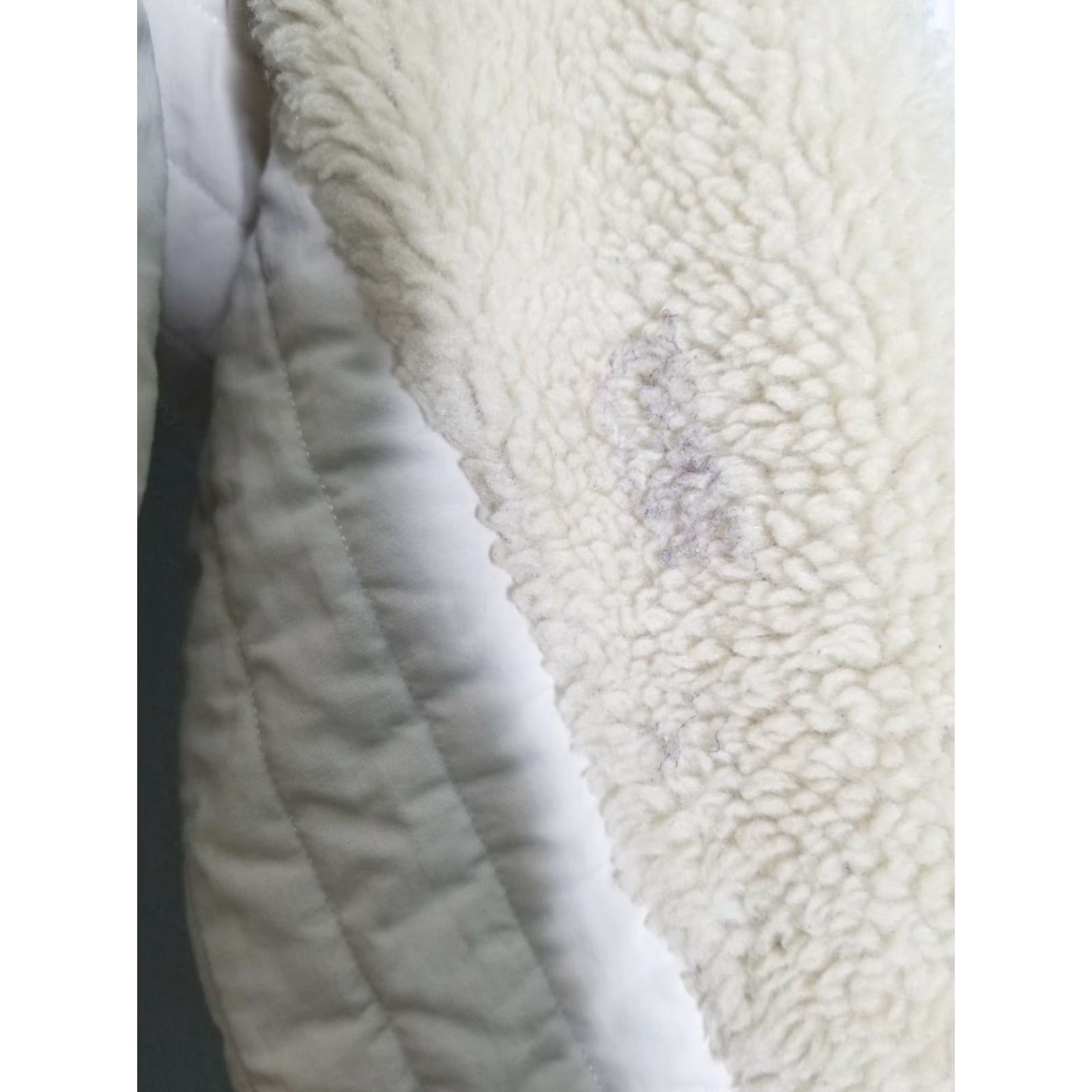 Patagonia Patagonia Jacket Women's S Tan Faux Fleece Fur 100% Polyester Distress Zipper Minor Defect Medium Lightweight Casual/AudAny Size S / US 4 / IT 40 - 4 Thumbnail