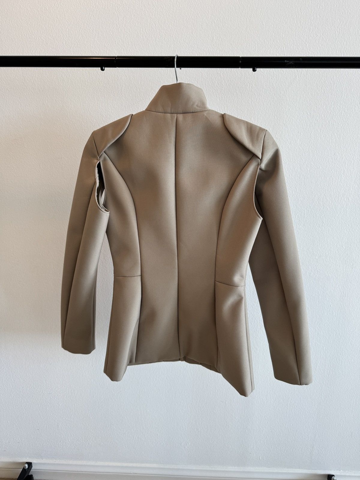 Maison Margiela Maison Martin Margiela X H&M deconstructed jacket Size M / US 6-8 / IT 42-44 - 2 Thumbnail