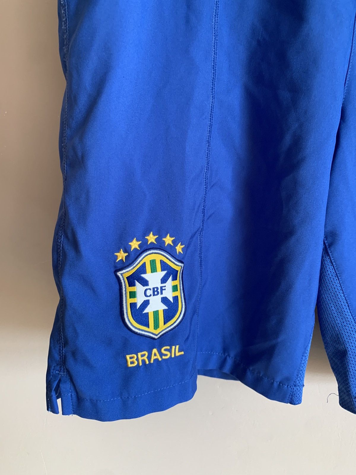 Nike Vintage Nike BRASIL 2006 2008 soccer shorts blue home Size US 28 / EU 44 - 4 Thumbnail