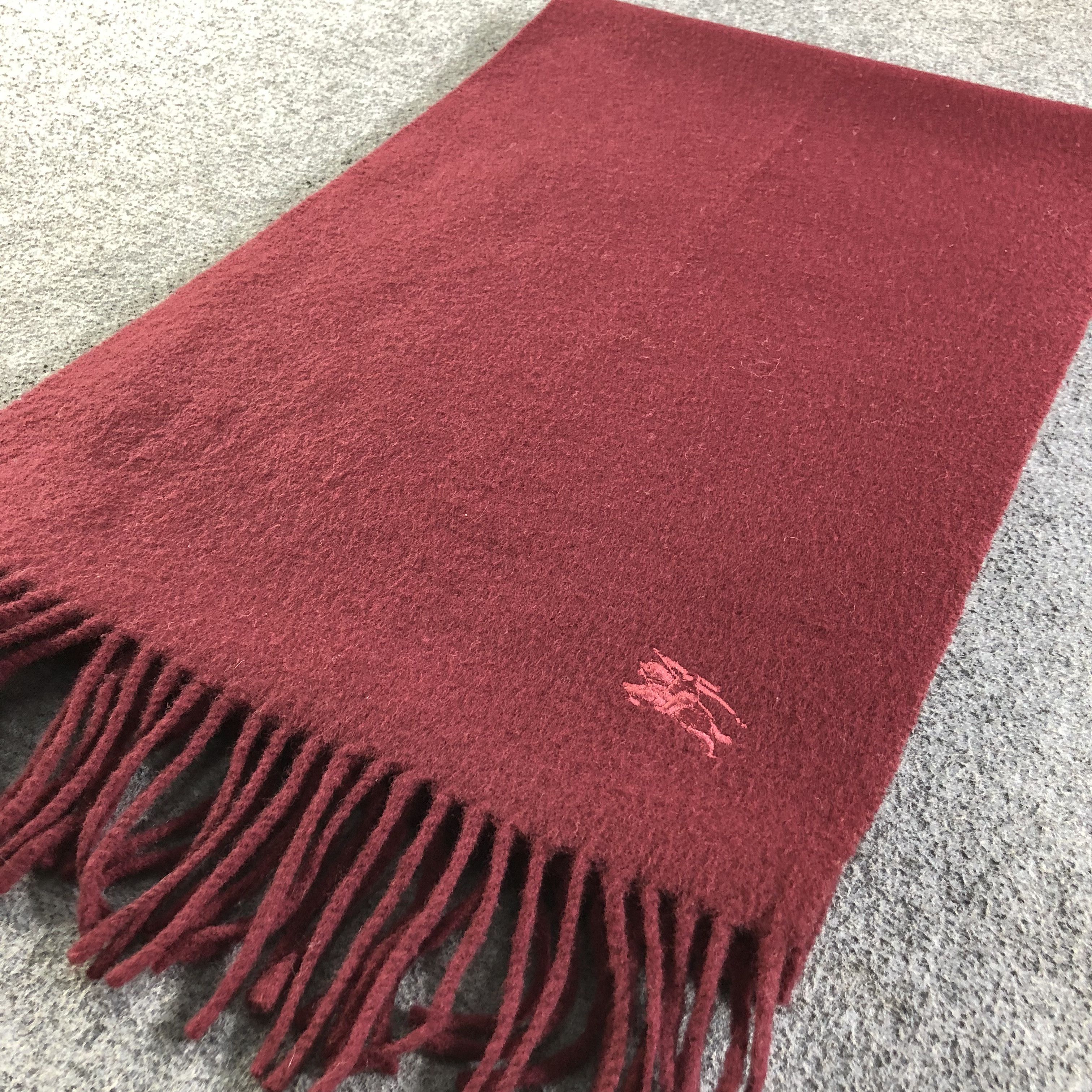 Burberry Burberrys Cashmere Scarf Muffler Neckwear V2085 Size ONE SIZE - 4 Thumbnail