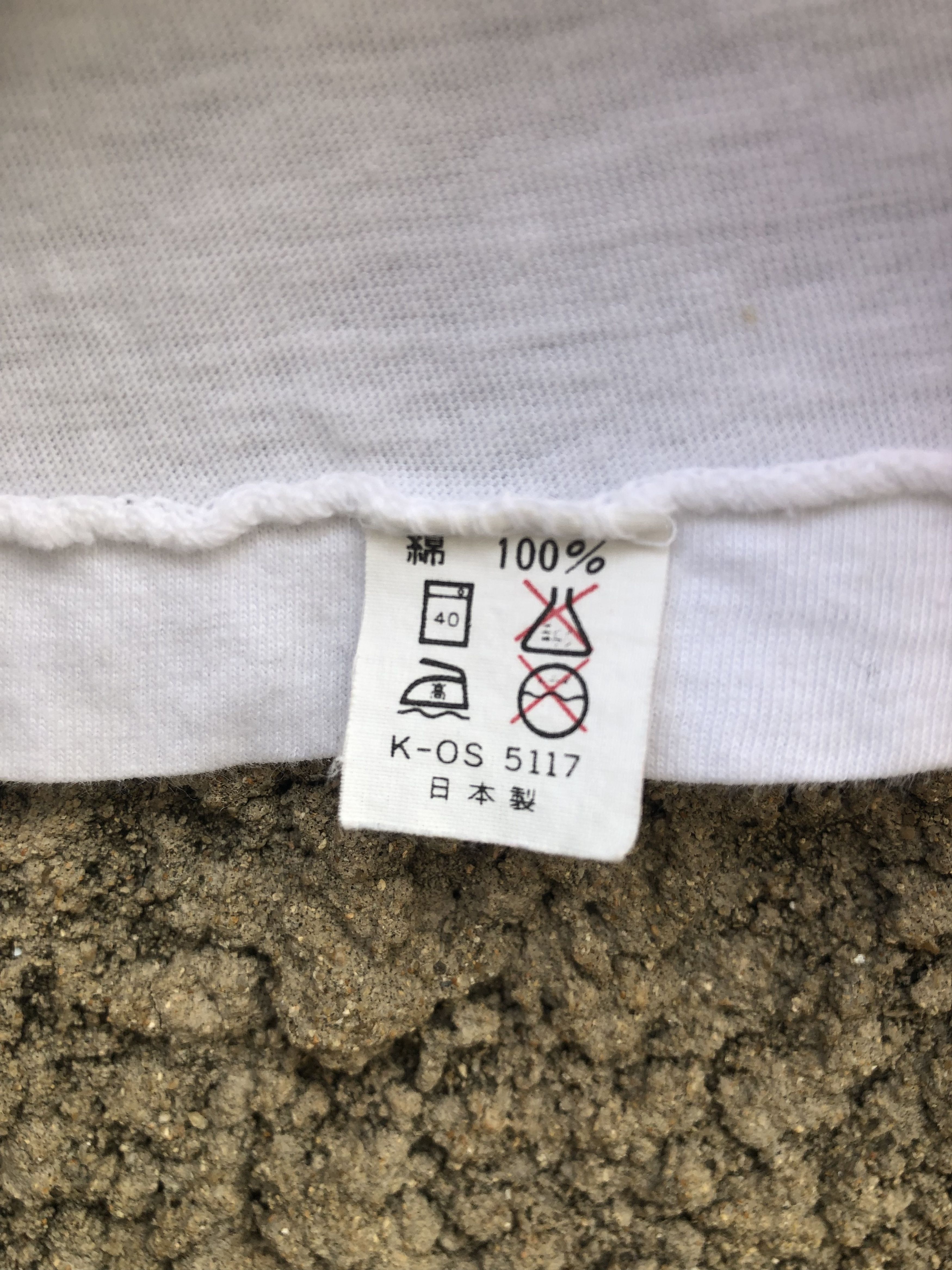 Japanese Brand 1980s Vintage Julie "The One Billion Dollar Man" Tee Size US S / EU 44-46 / 1 - 3 Thumbnail
