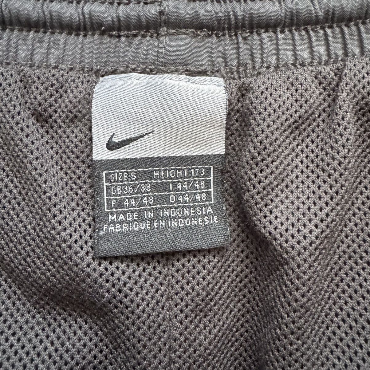 Nike Vintage nike track pants y2k gorpcore sweatpants parachute Size US 30 / EU 46 - 5 Thumbnail