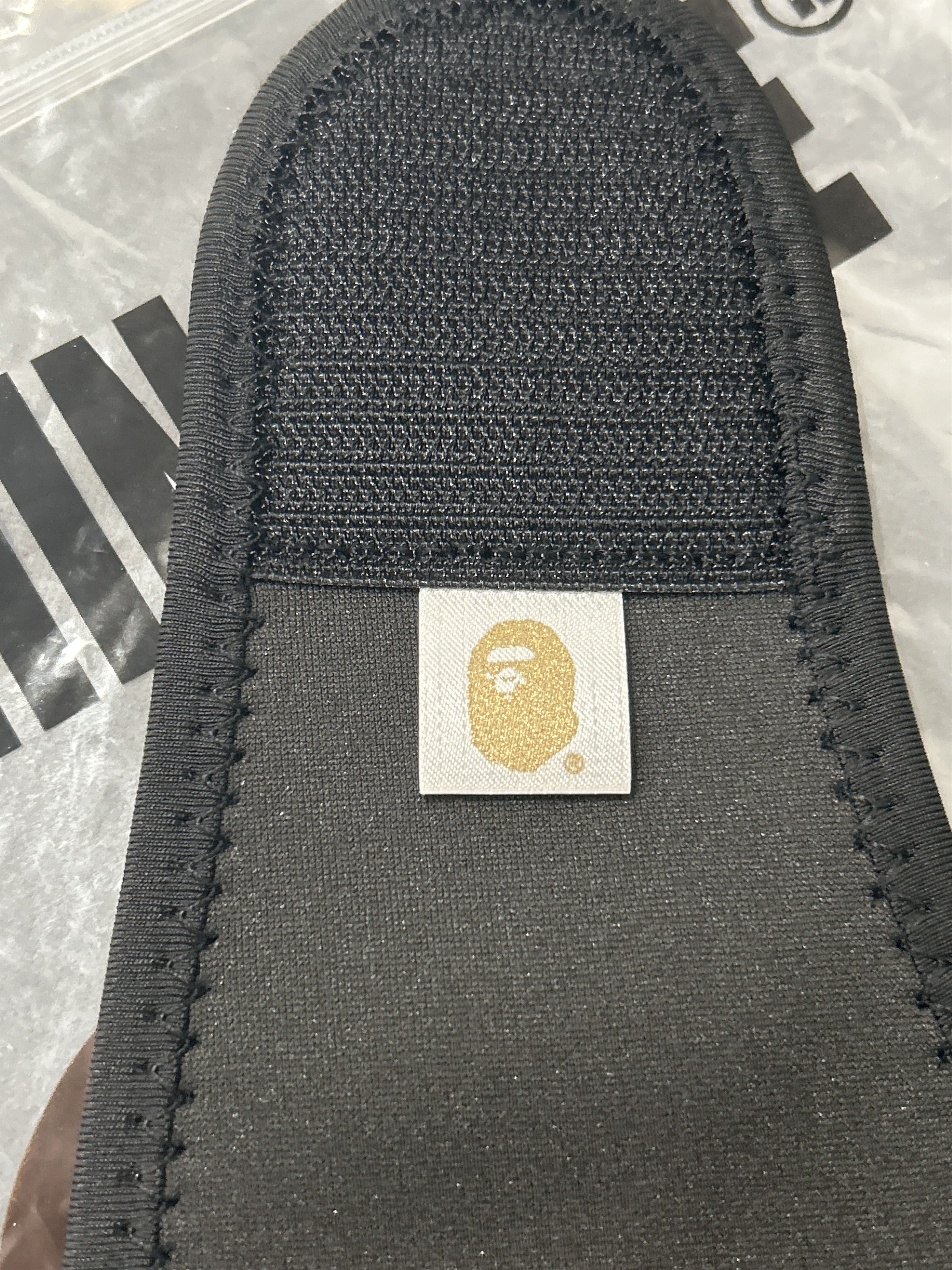 Bape Bape 1st Camo Shark Mask Size ONE SIZE - 5 Thumbnail