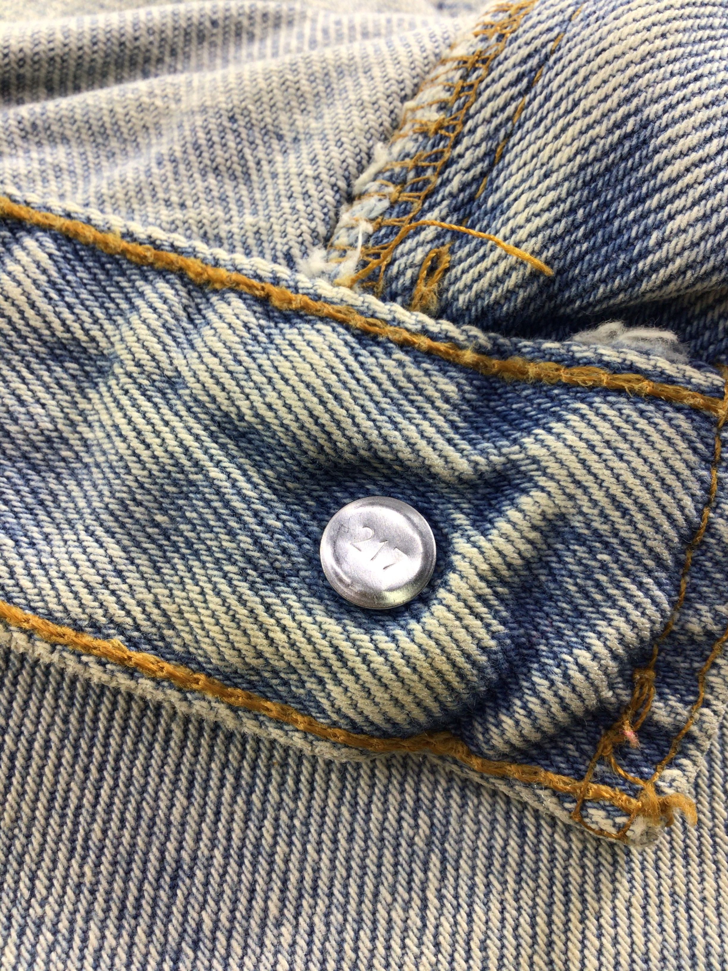 Levi's × Vintage Vintage Levis 505 Light Wash Jeans-JM113 Size US 33 - 9 Thumbnail