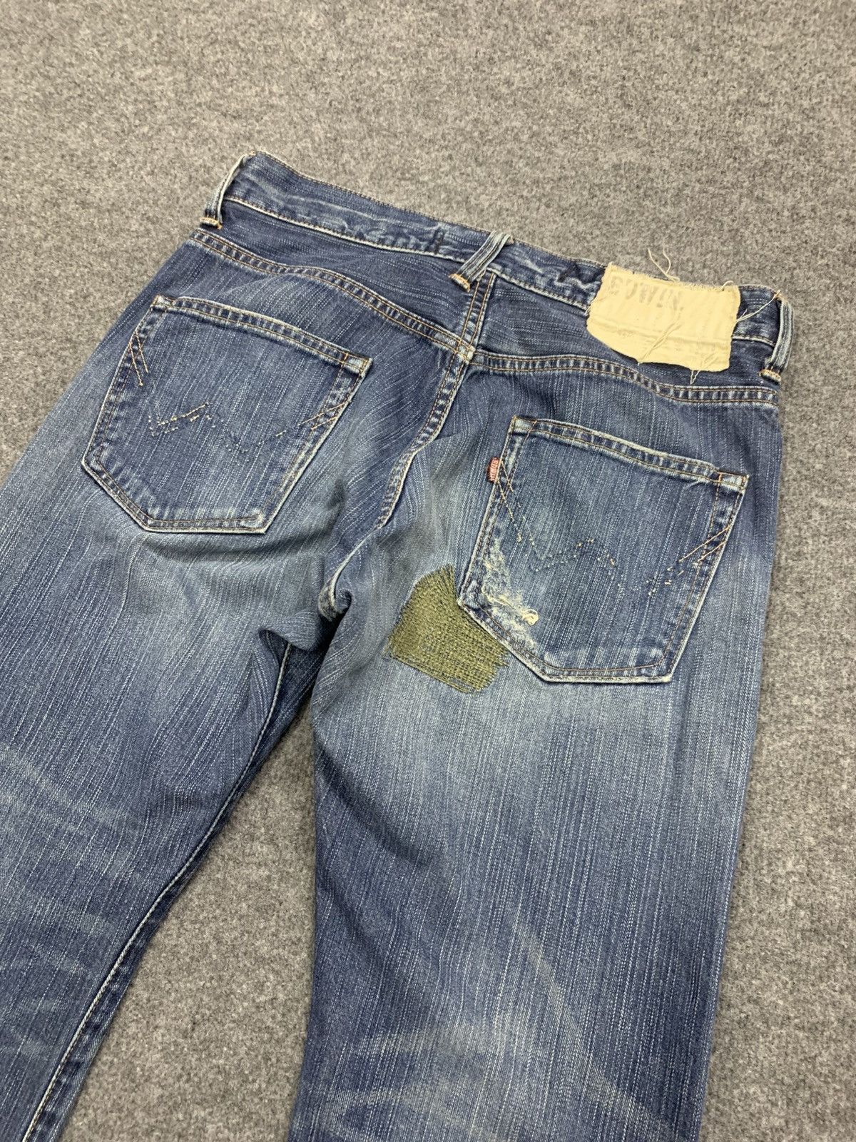 Edwin DISTRESSED EDWIN BORO DESIGN. Size US 30 / EU 46 - 7 Thumbnail