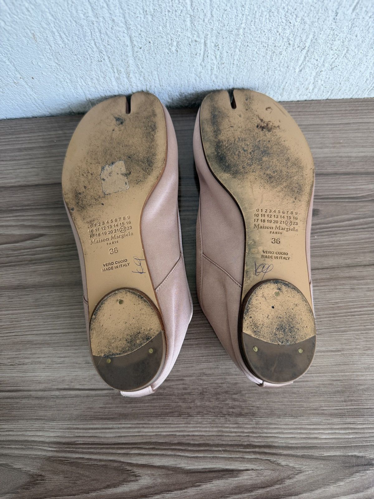 Maison Margiela ❤️satin tabi ballet flats Size US 6 / IT 36 - 12 Thumbnail
