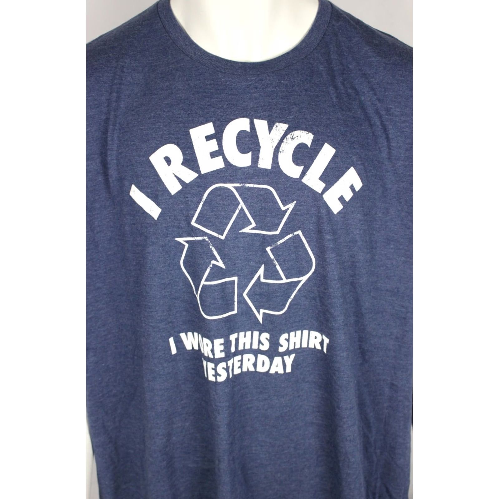 Vintage VINTAGE Fifth Sun Men's Recycle I Wore Shirt 5XL Heather Blue T-Shirt Short Sleeve Crew Neck Graphic Print Shirt Mens 5XL Blue Heather Size US XXL / EU 58 / 5 - 3 Thumbnail