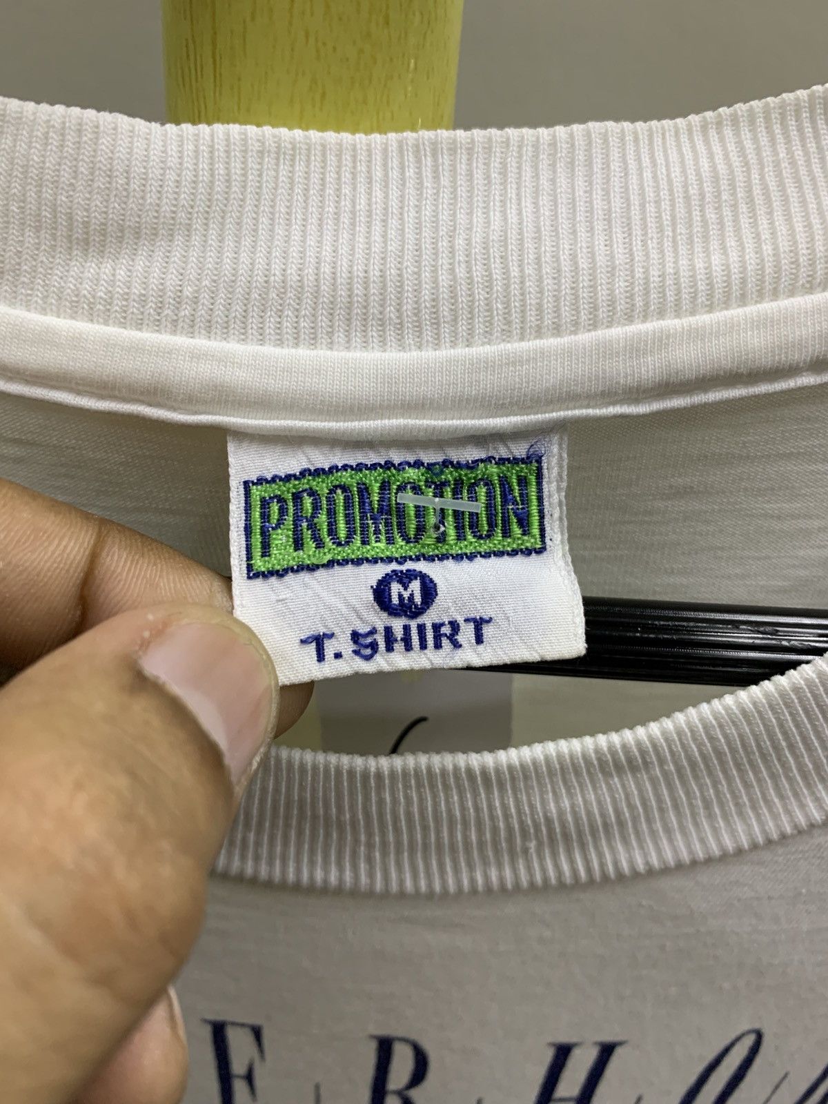 Art Comes First VINTAGE 90s MATTERHORN BY YVAN HOSTETTLER ARTWORK TEE Size US M / EU 48-50 / 2 - 4 Thumbnail