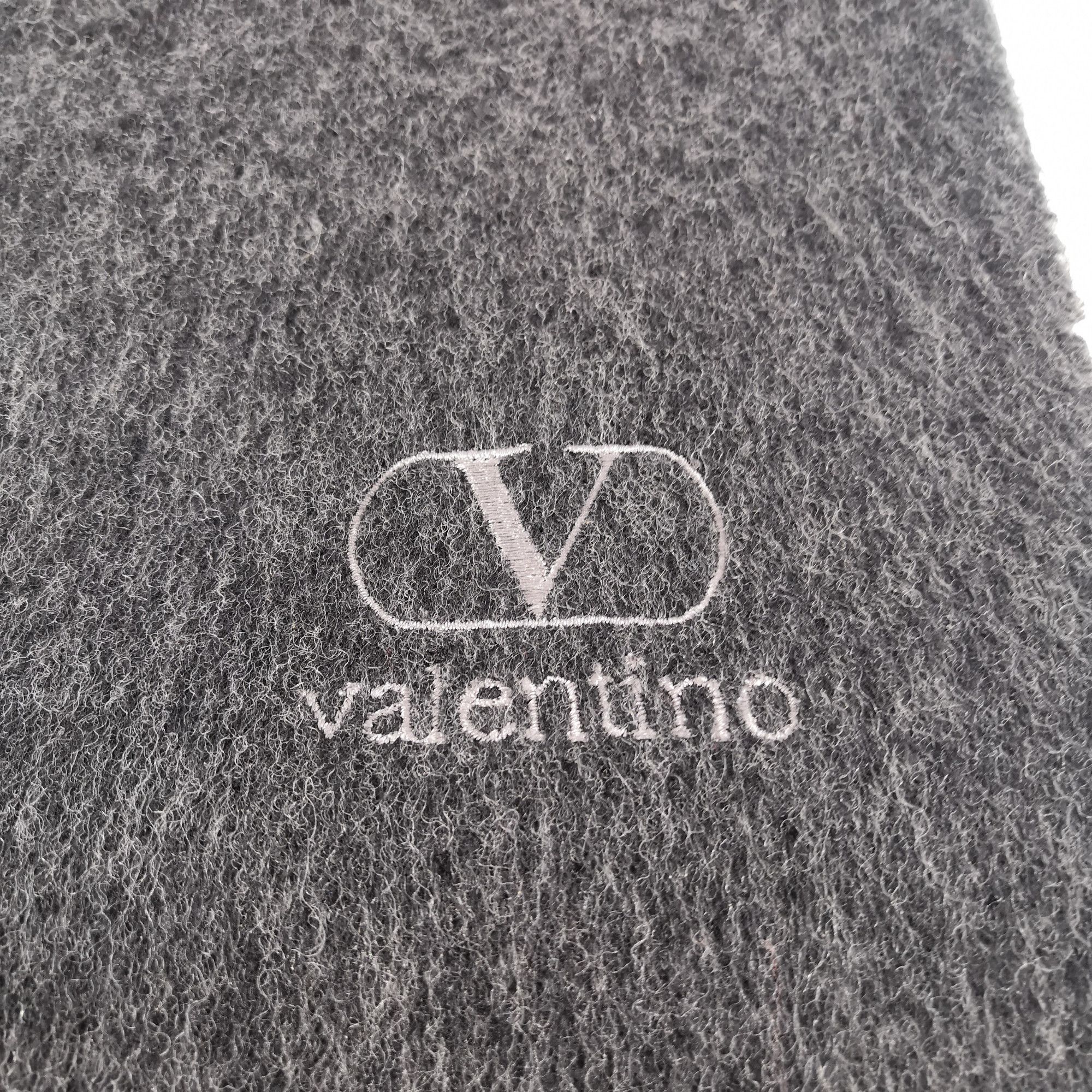 Valentino Vintage Valentino Scarf Wool Cashmere Muffler Scarves Size ONE SIZE - 4 Thumbnail