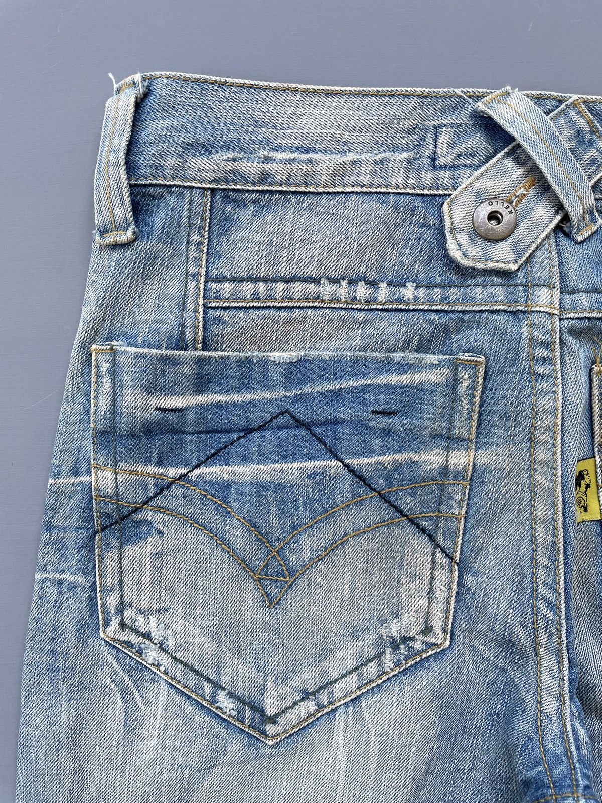 Jean Kello Jeans Distressed (P115) Size US 29 - 9 Thumbnail
