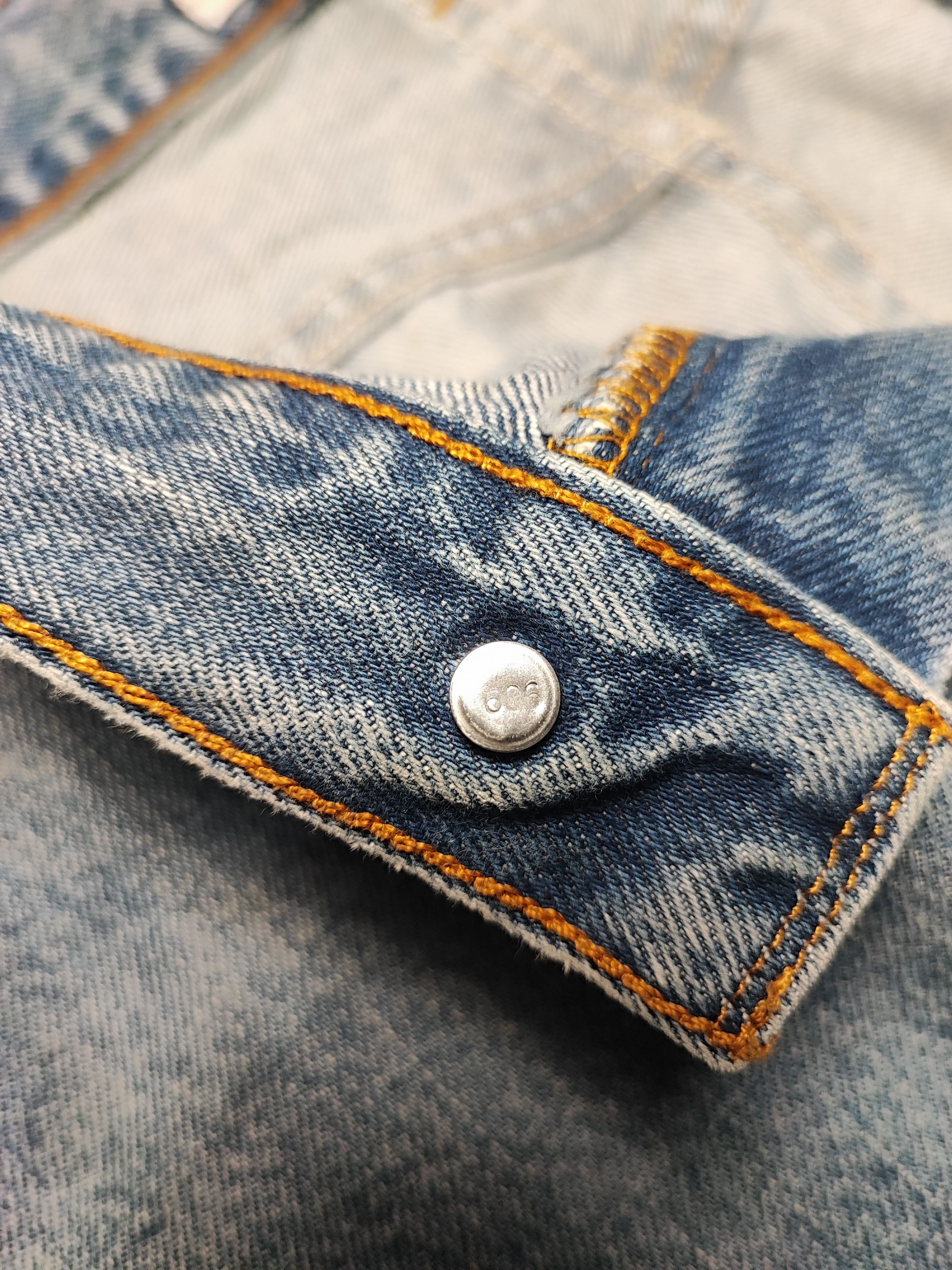 Levi's Vintage Levi's 560 Baggy Light Wash Thrashed Distressed ERD Size US 36 / EU 52 - 10 Thumbnail