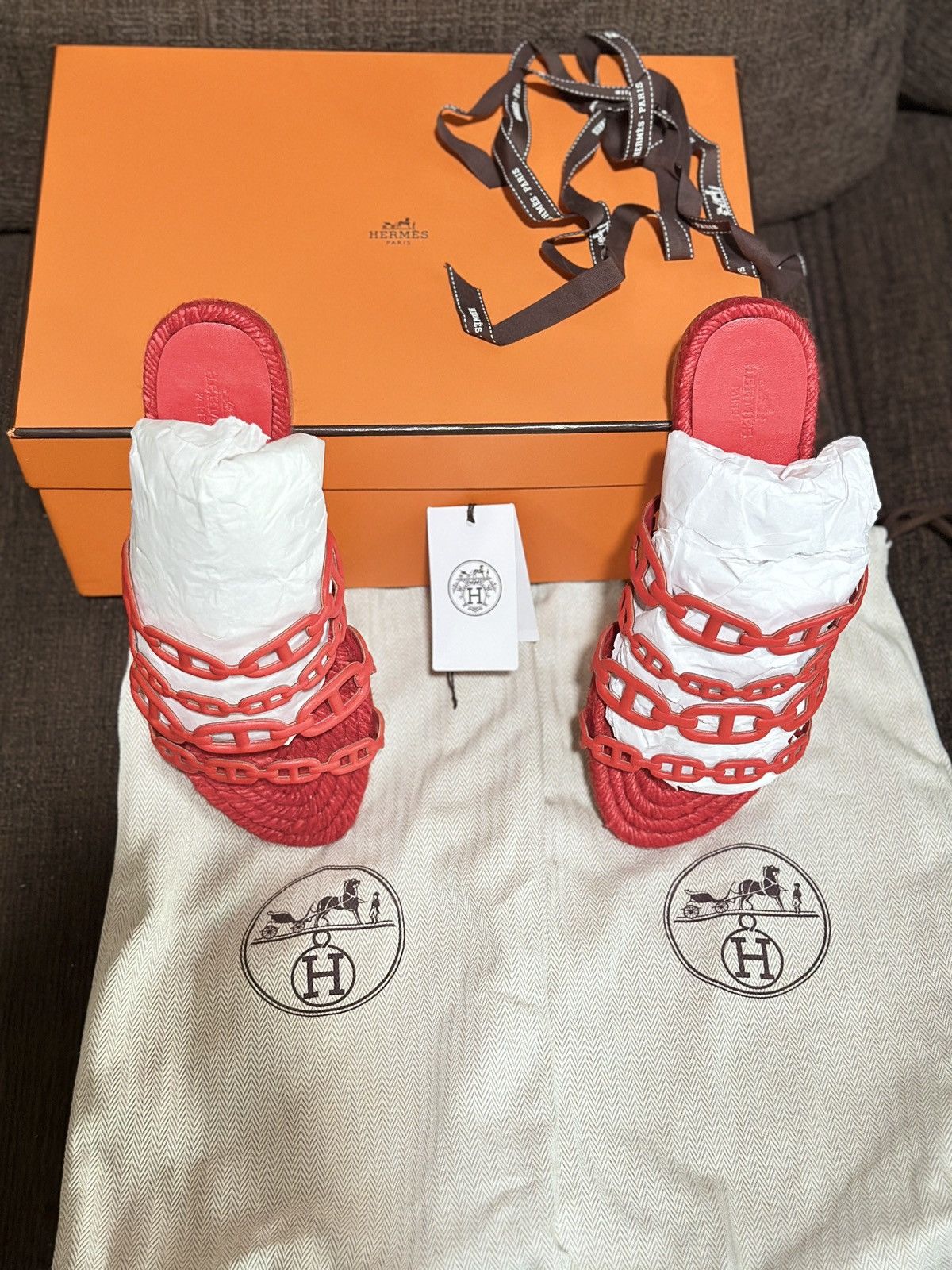 Hermes NWOT HERMES ANCONE Espadrilles Fem ancone Rouge Bali 35 Size US 5 / IT 35 - 1 Thumbnail