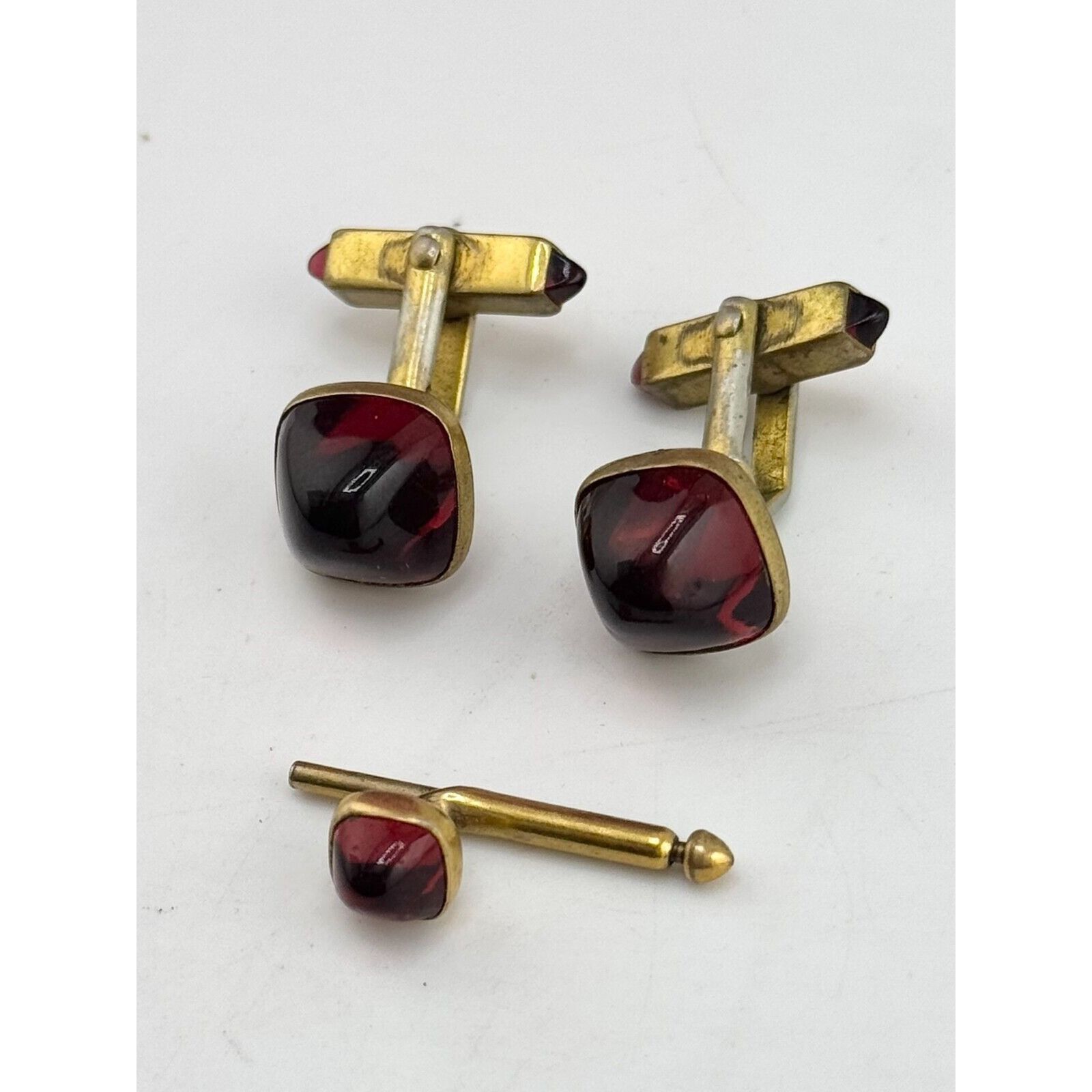 Vintage Vintage red glass swank cuff links & tuxedo stud set Size ONE SIZE - 4 Thumbnail