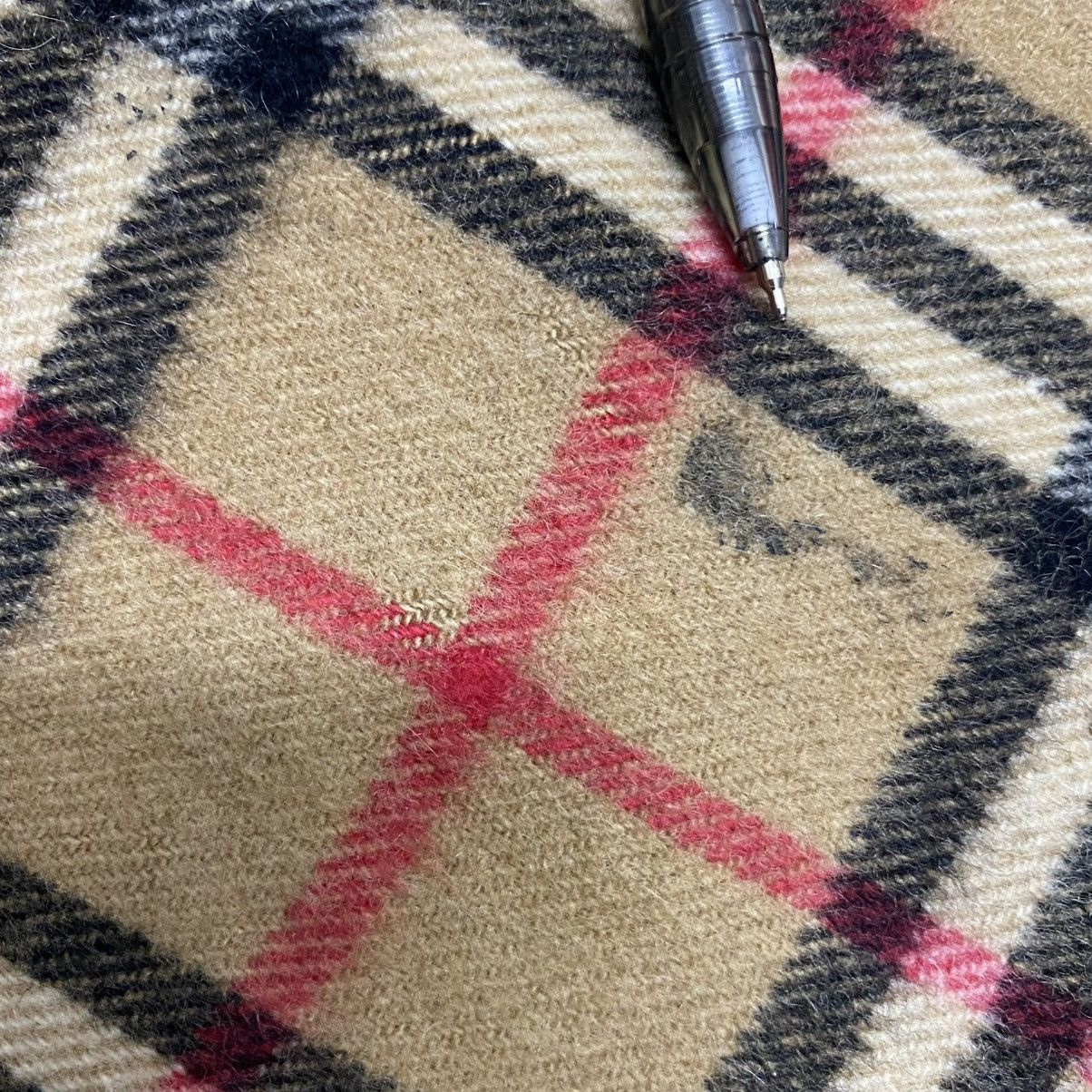 Burberry BURBERRYS SCARF MUFFLER BUR056 Size ONE SIZE - 7 Thumbnail