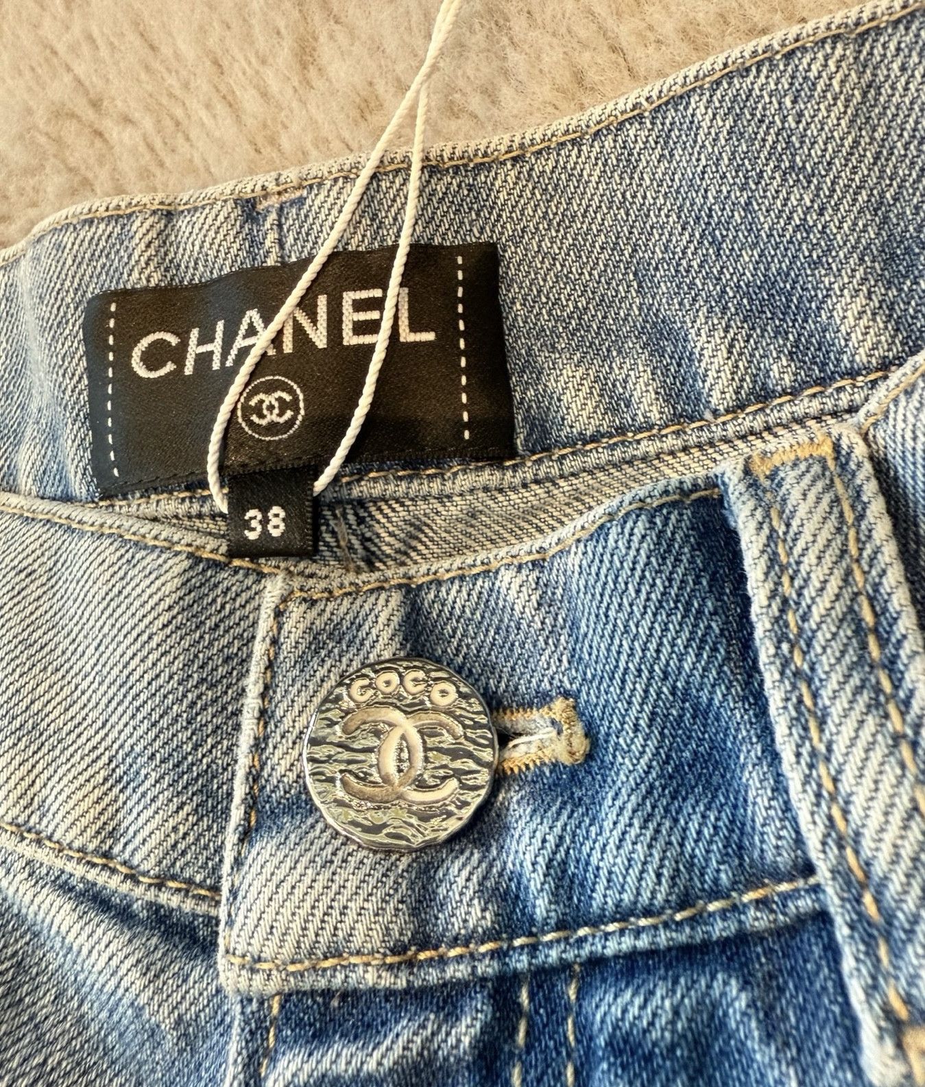 Chanel Chanel 25M Coco Beach Denim Shorts Size 26" / US 2 / IT 38 - 4 Thumbnail